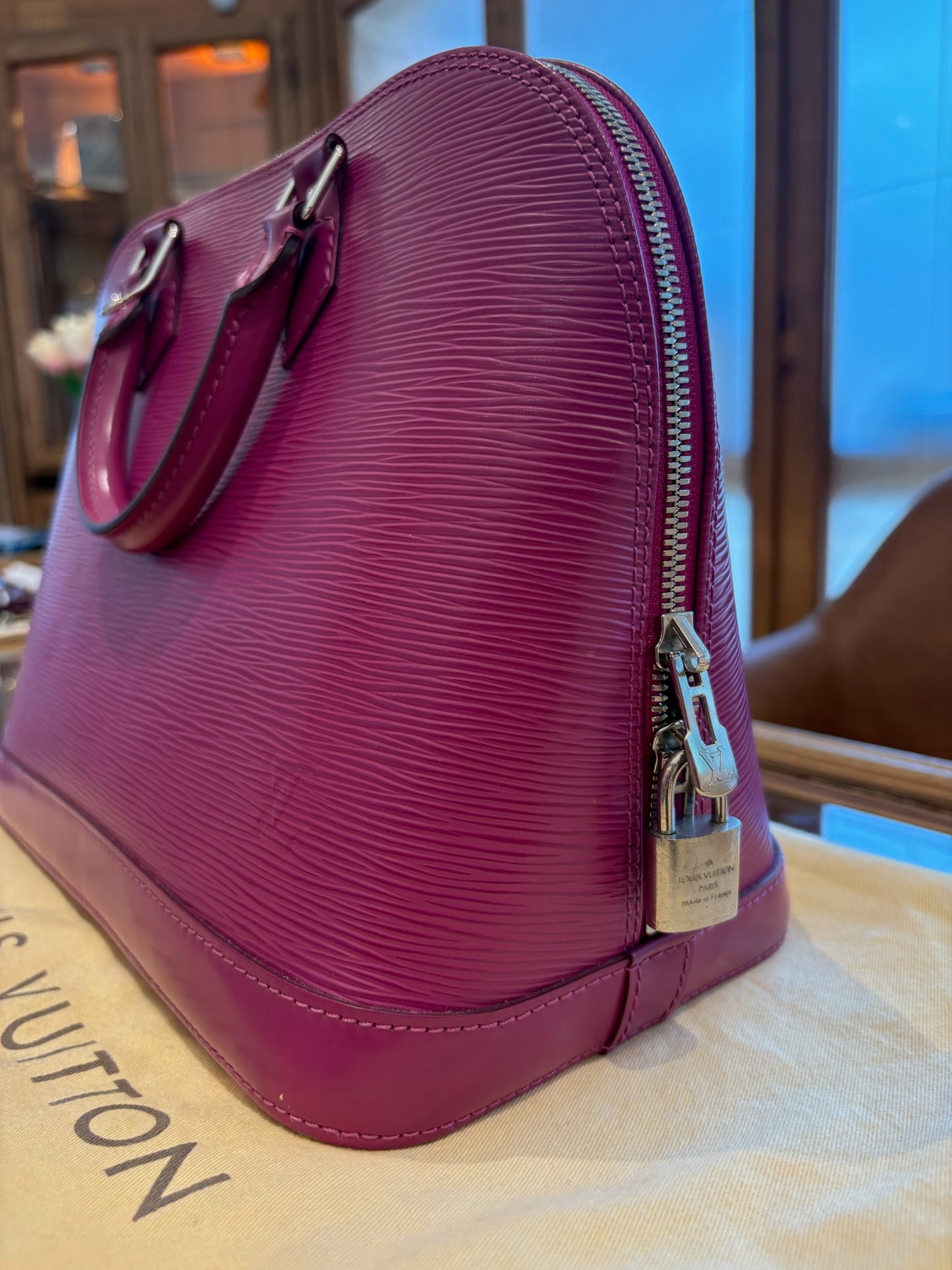 ALMA LV VIOLA