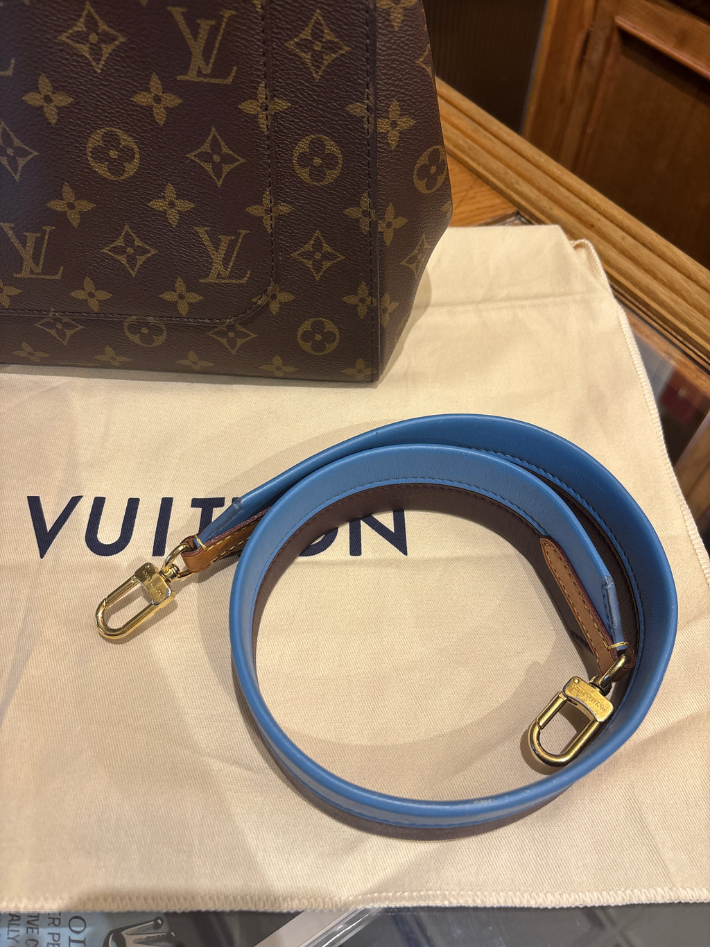 Louis Vuitton Cluny