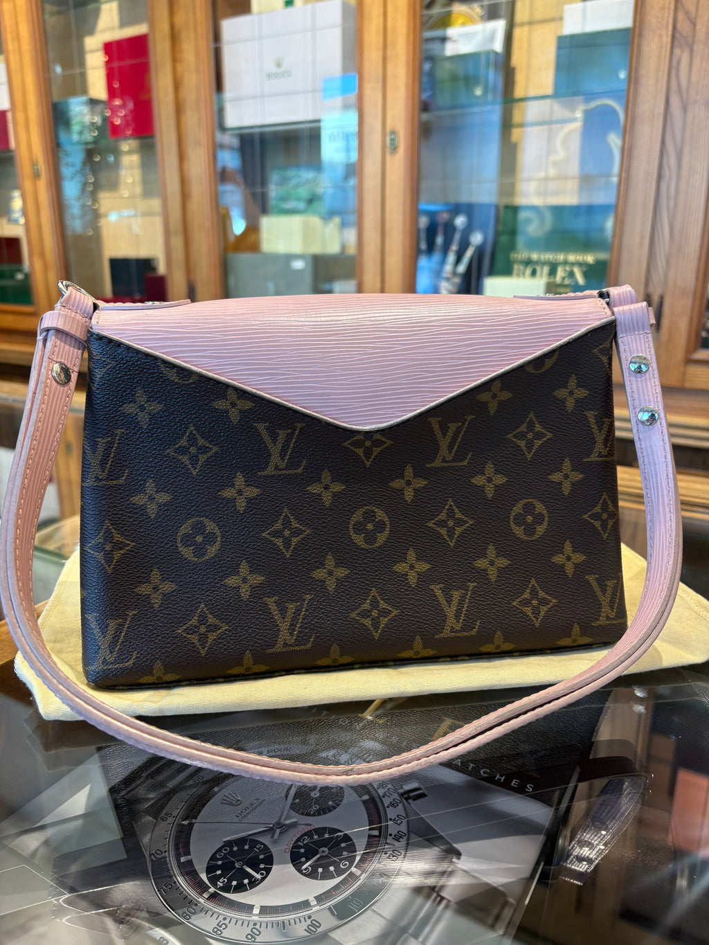 Louis Vuitton Saint Michel rosa