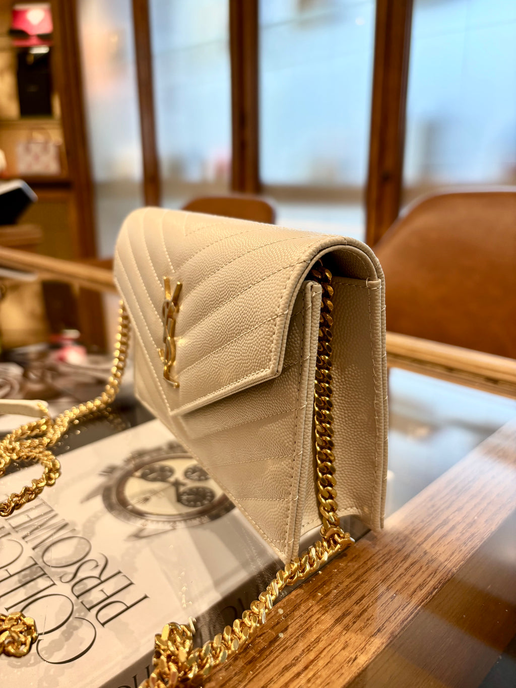 YSL Cassandre bianca minuteria oro