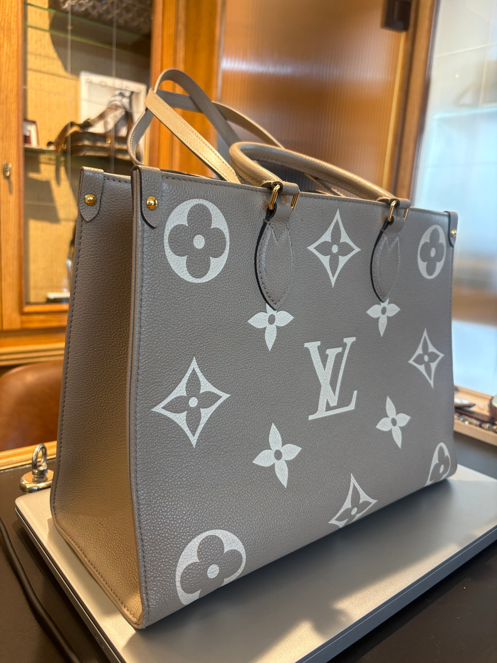 Louis Vuitton on the Go