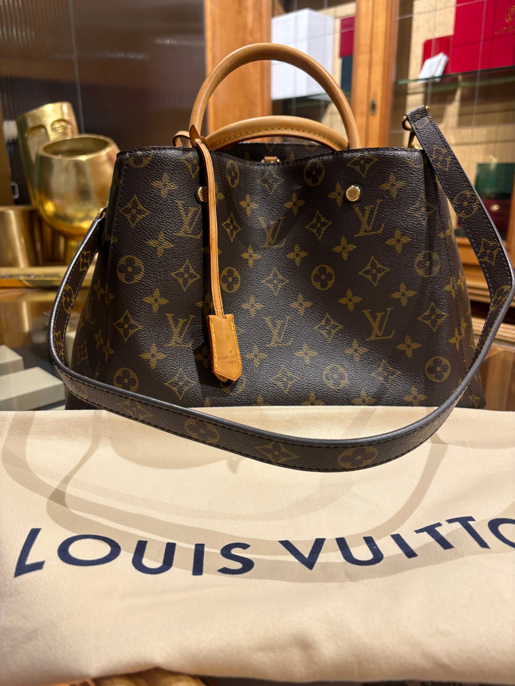 Louis Vuitton Montaigne