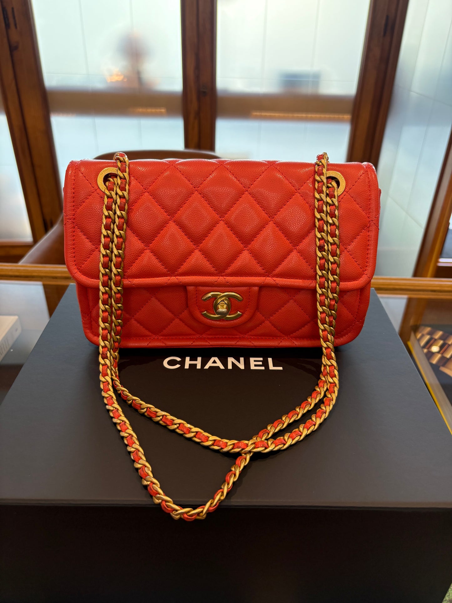 Chanel Classica corallo