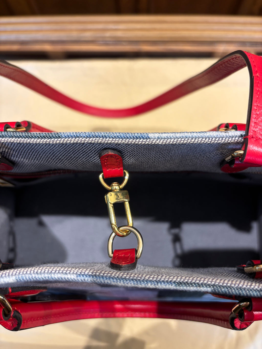 Louis Vuitton OnTheGo