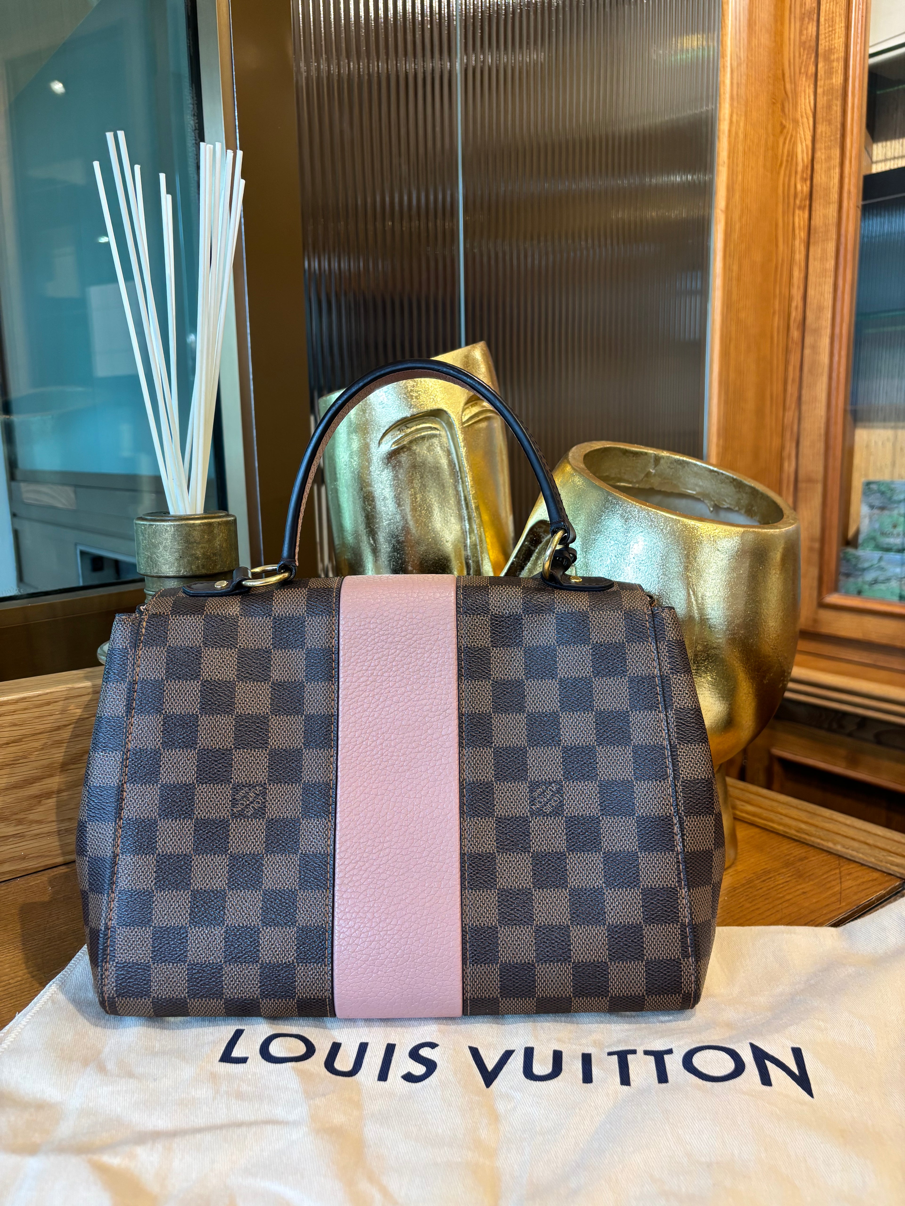 Louis Vuitton Bond Street