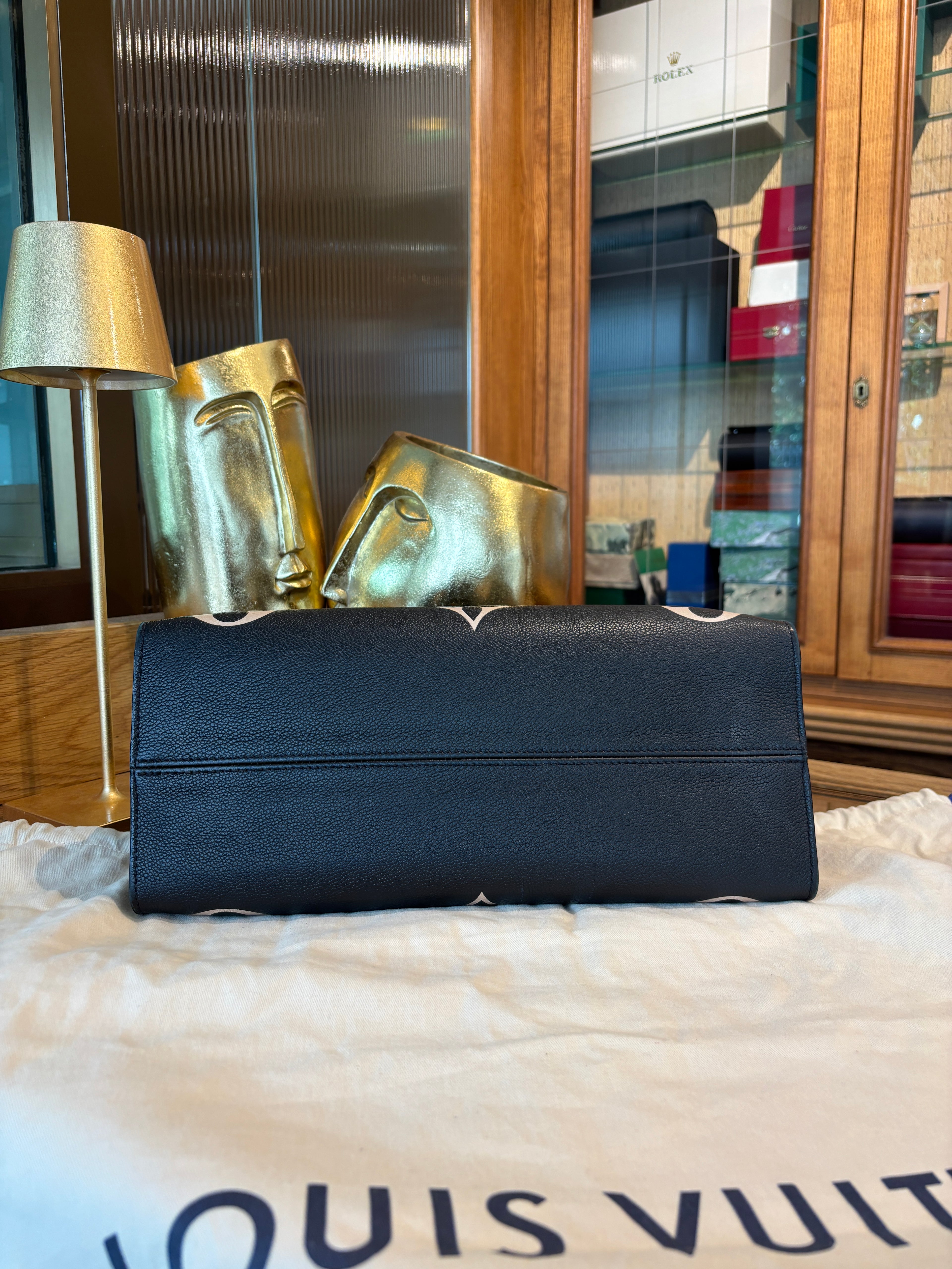 Louis Vuitton on the Go