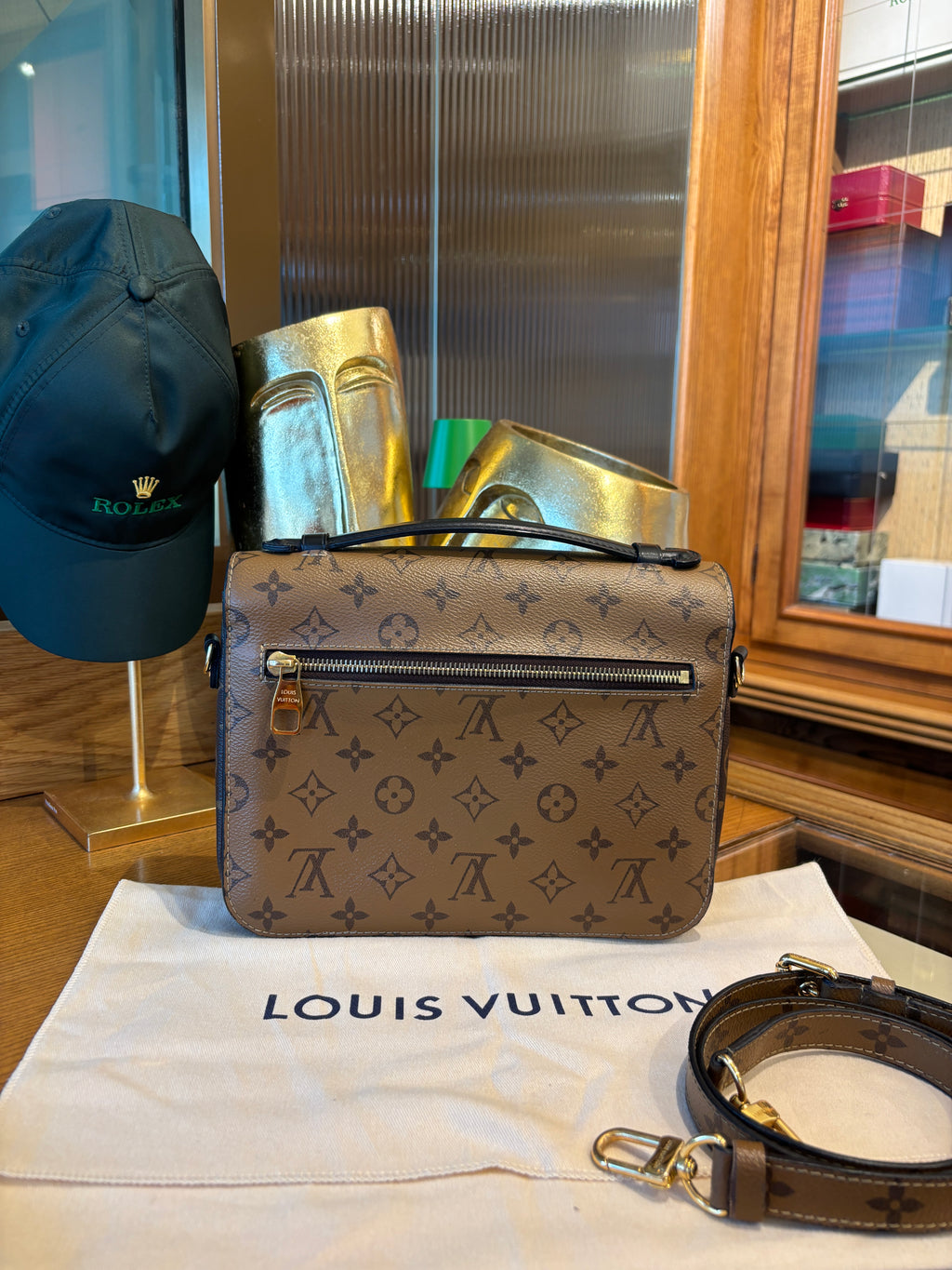 Louis Vuitton Métis Reverse