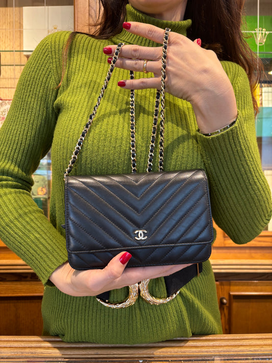 Chanel Wallet on Chain (WOC)