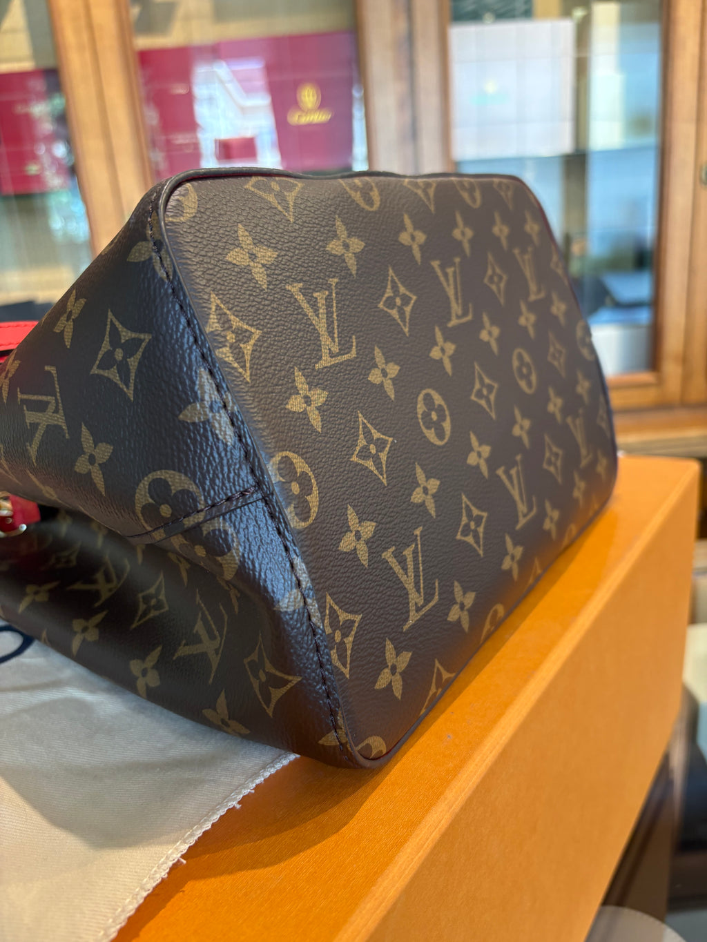 Louis Vuitton Neonoe