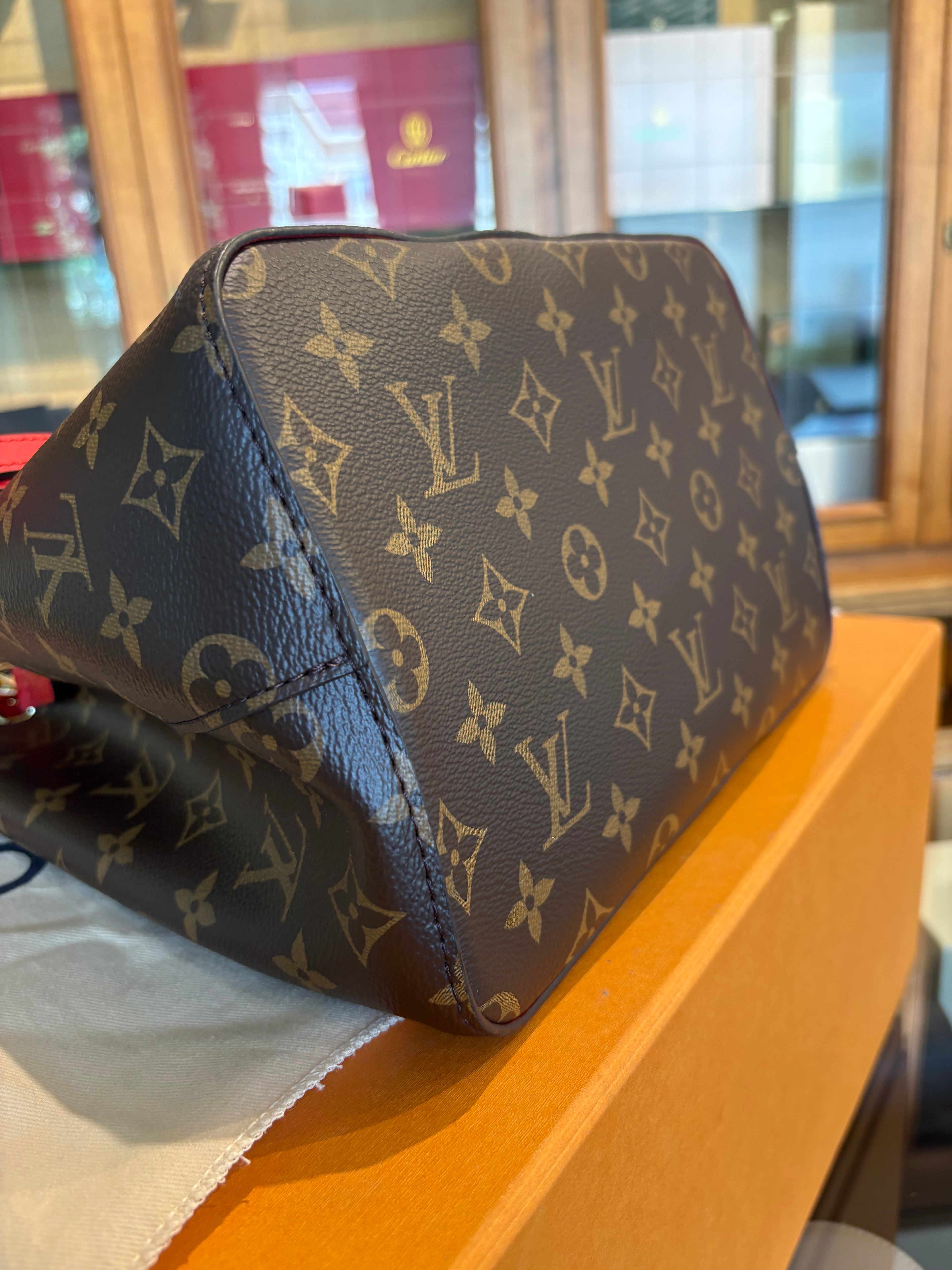 Louis Vuitton Neonoe