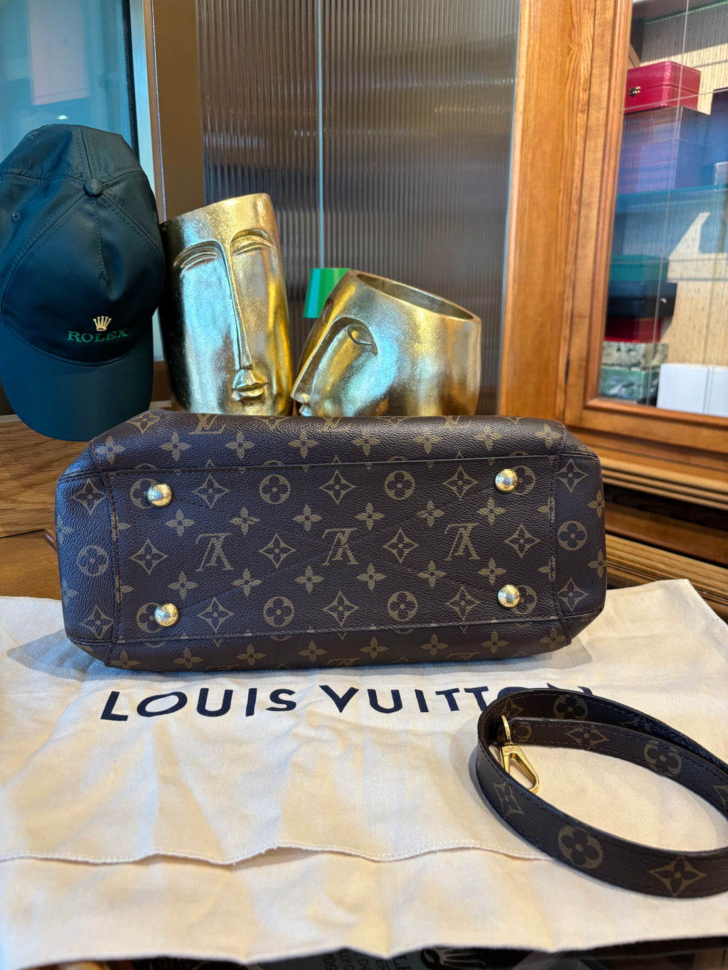 Louis Vuitton Montaigne