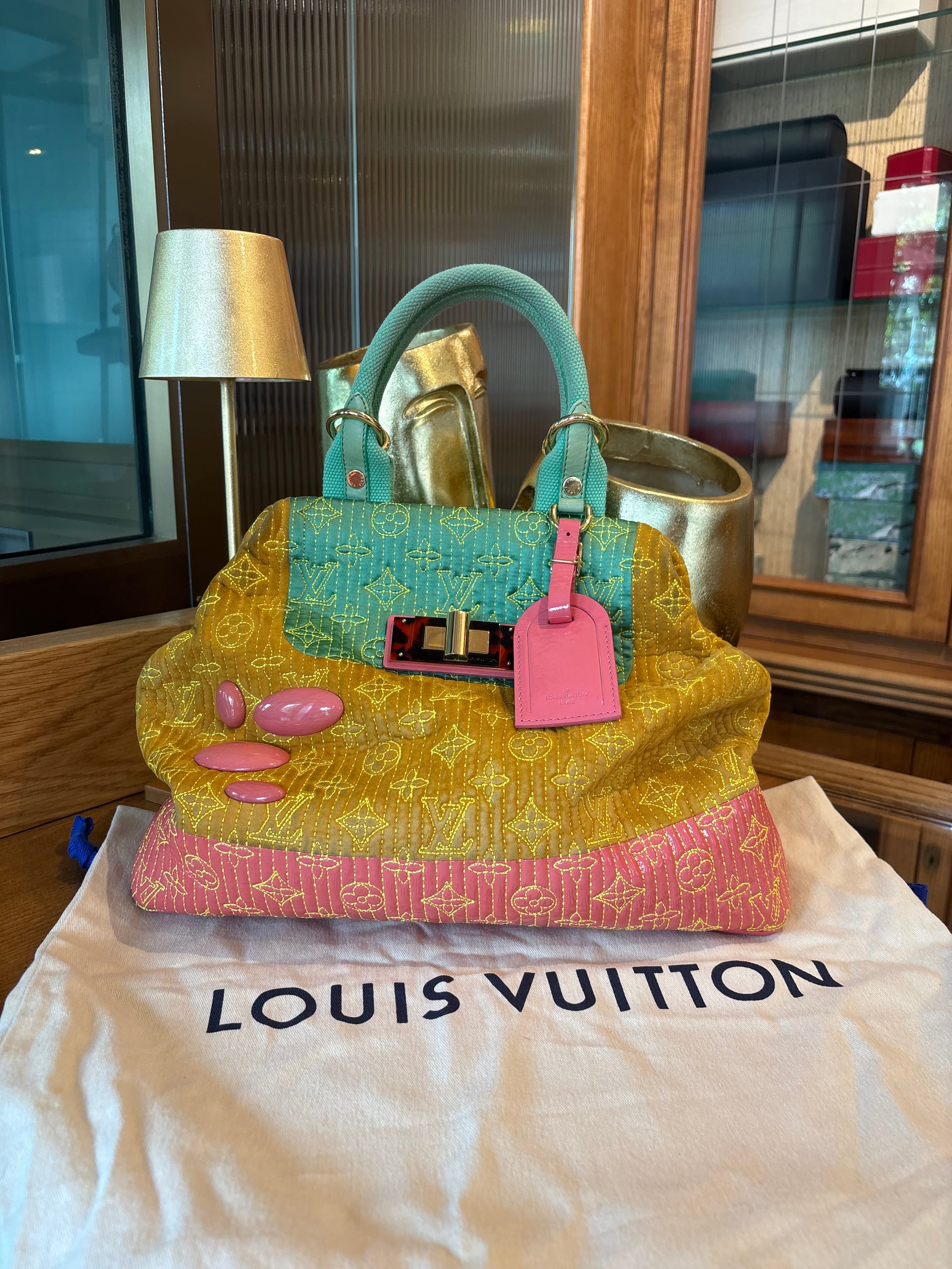 Louis Vuitton Richard Prince Monogram Motard Firebird Pastel in edizione limitata.