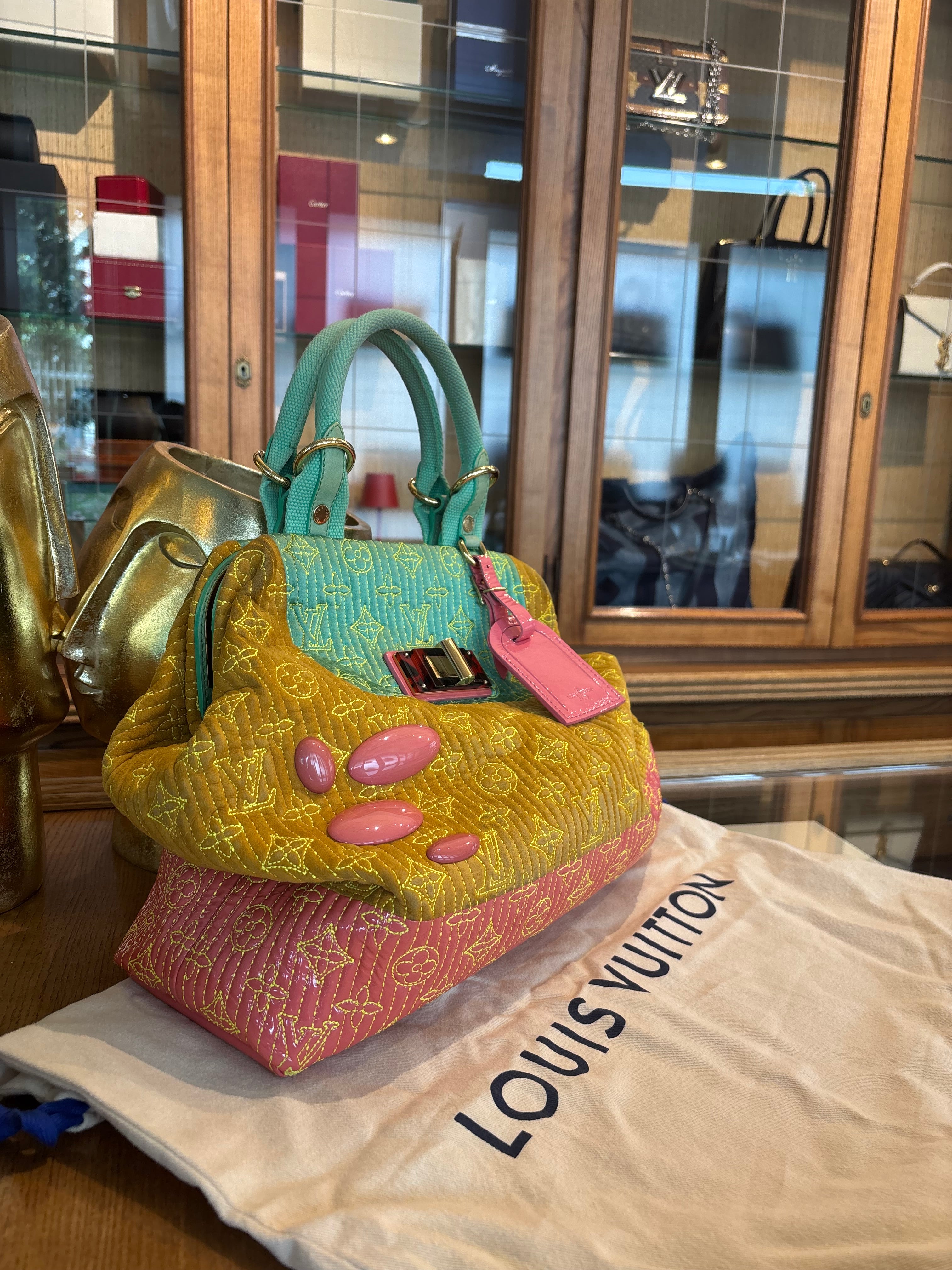 Louis Vuitton Richard Prince Monogram Motard Firebird Pastel in edizione limitata.