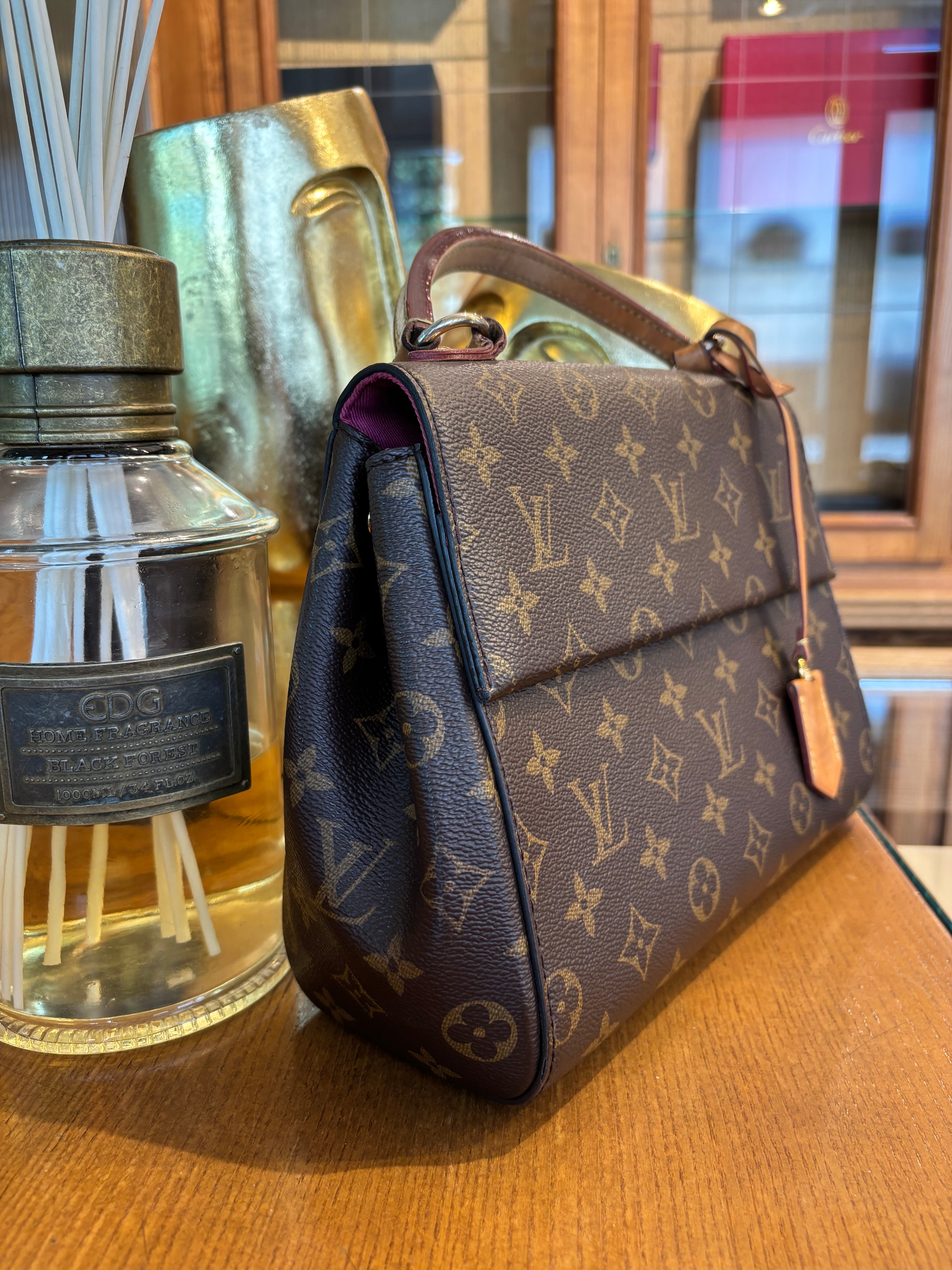 Louis Vuitton Cluny