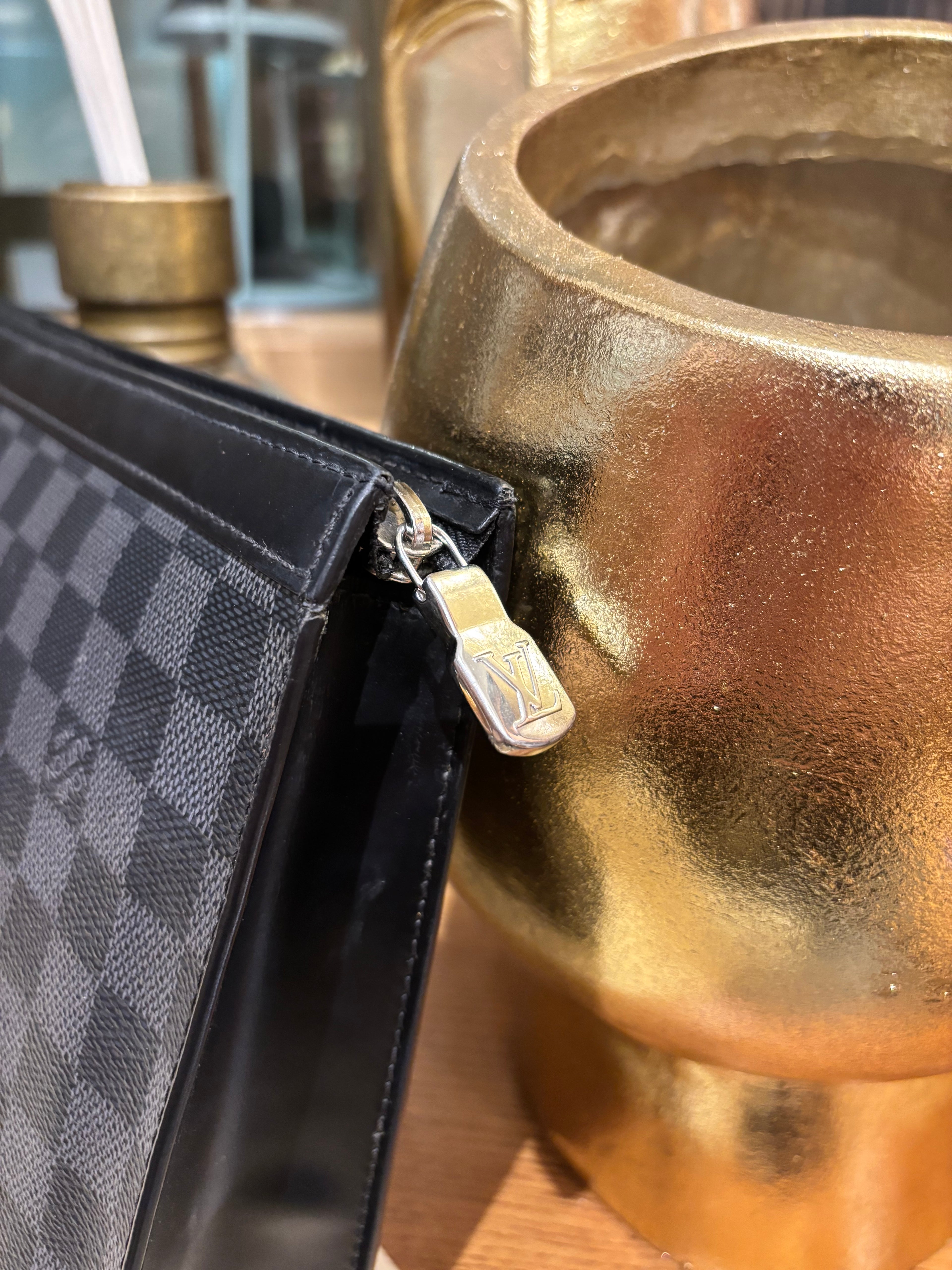 Louis Vuitton toilette