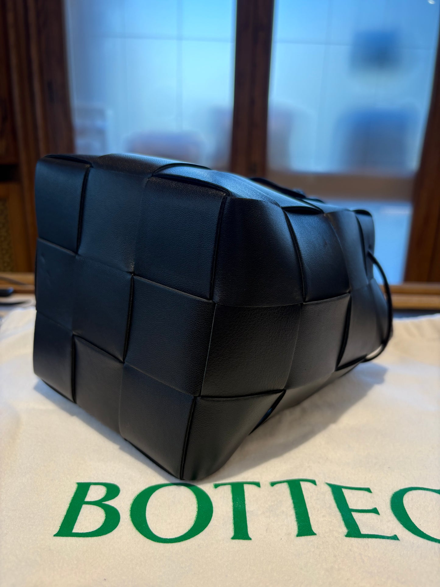 Secchiello nero Bottega Veneta