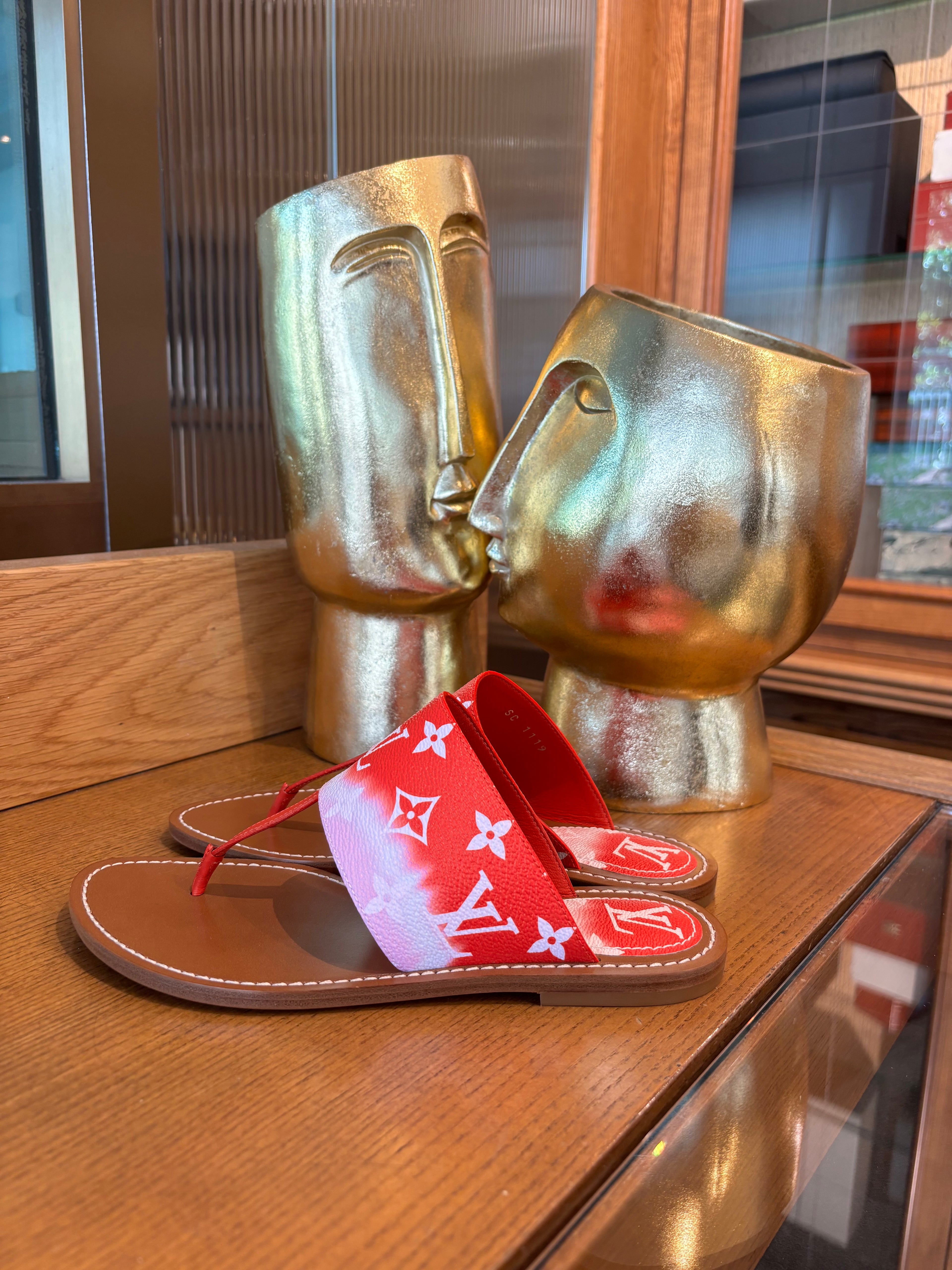 Louis Vuitton Palma Flat Thong