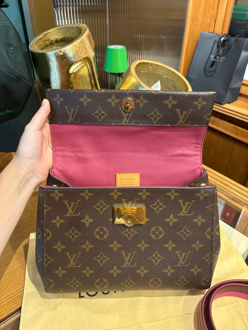 Louis Vuitton Cluny