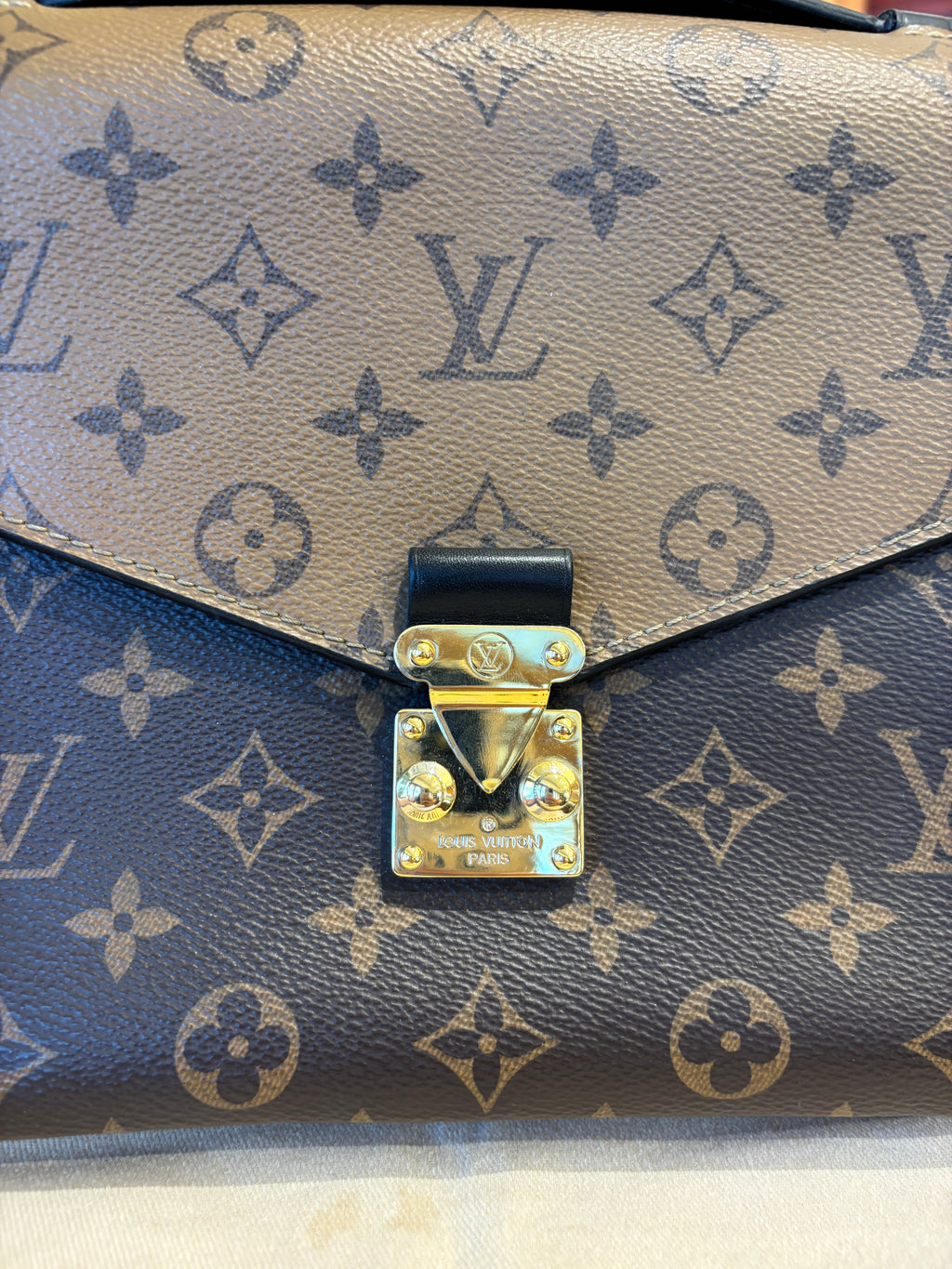 Louis Vuitton Métis Reverse