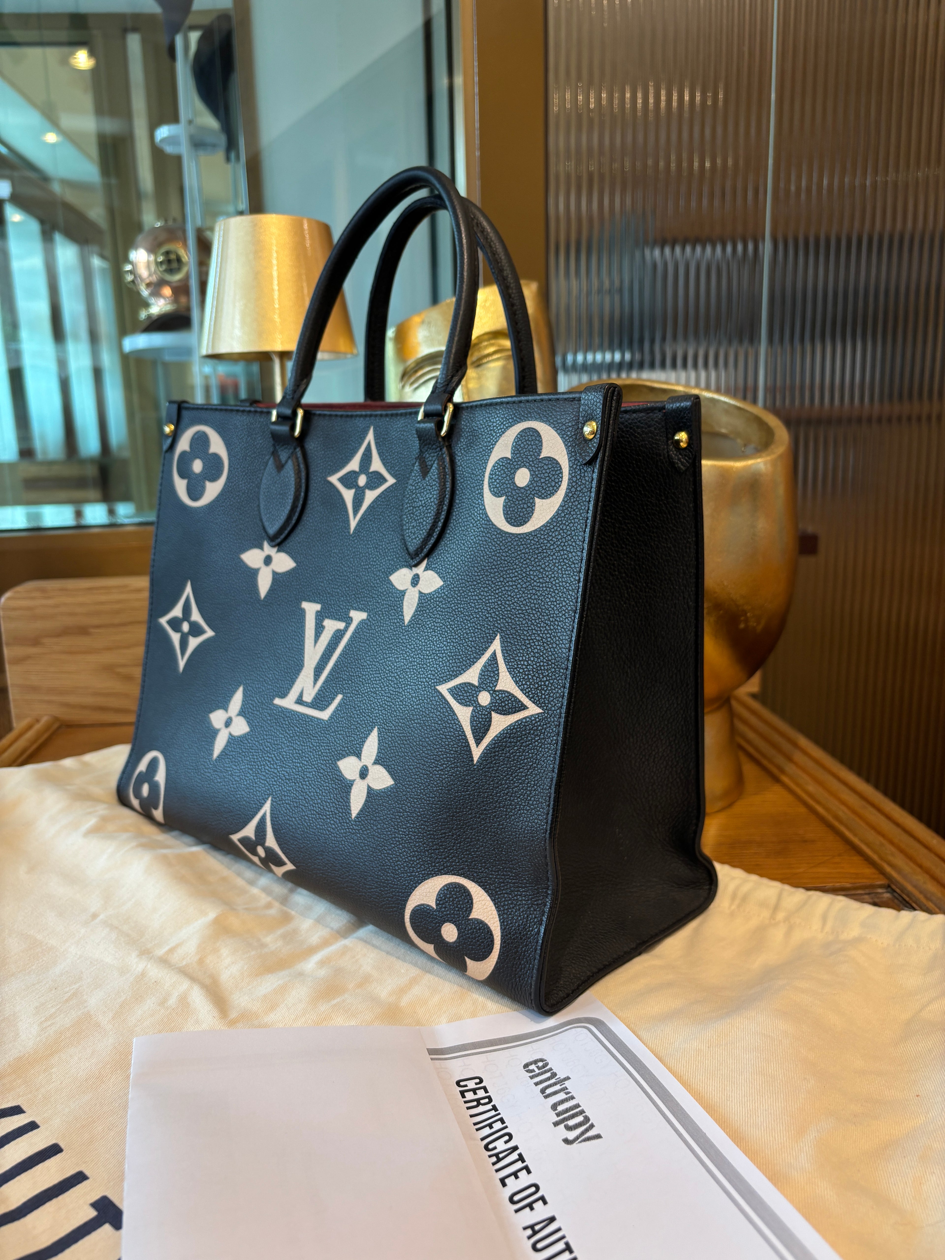 Louis Vuitton on the Go