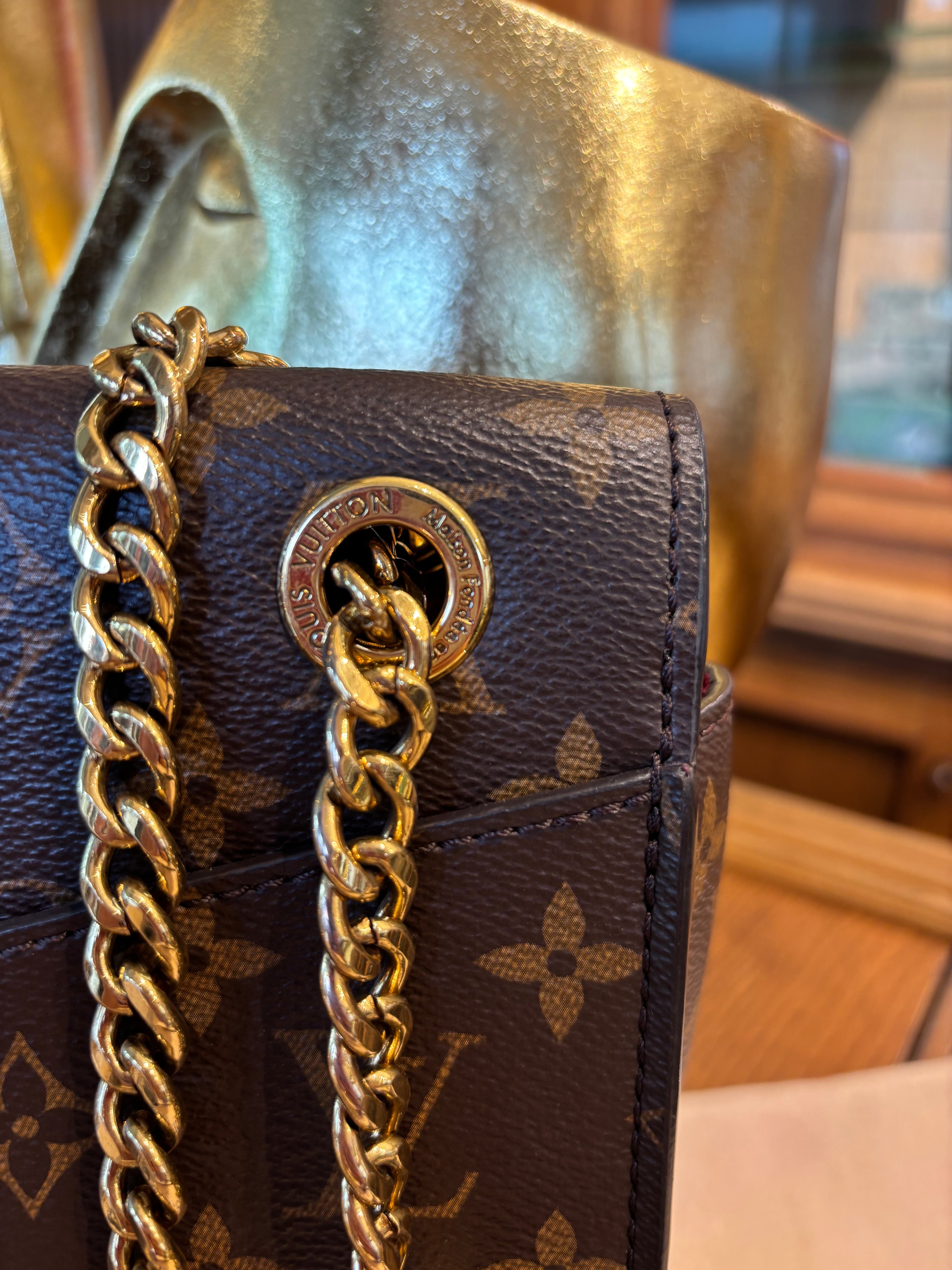 Louis Vuitton Passy