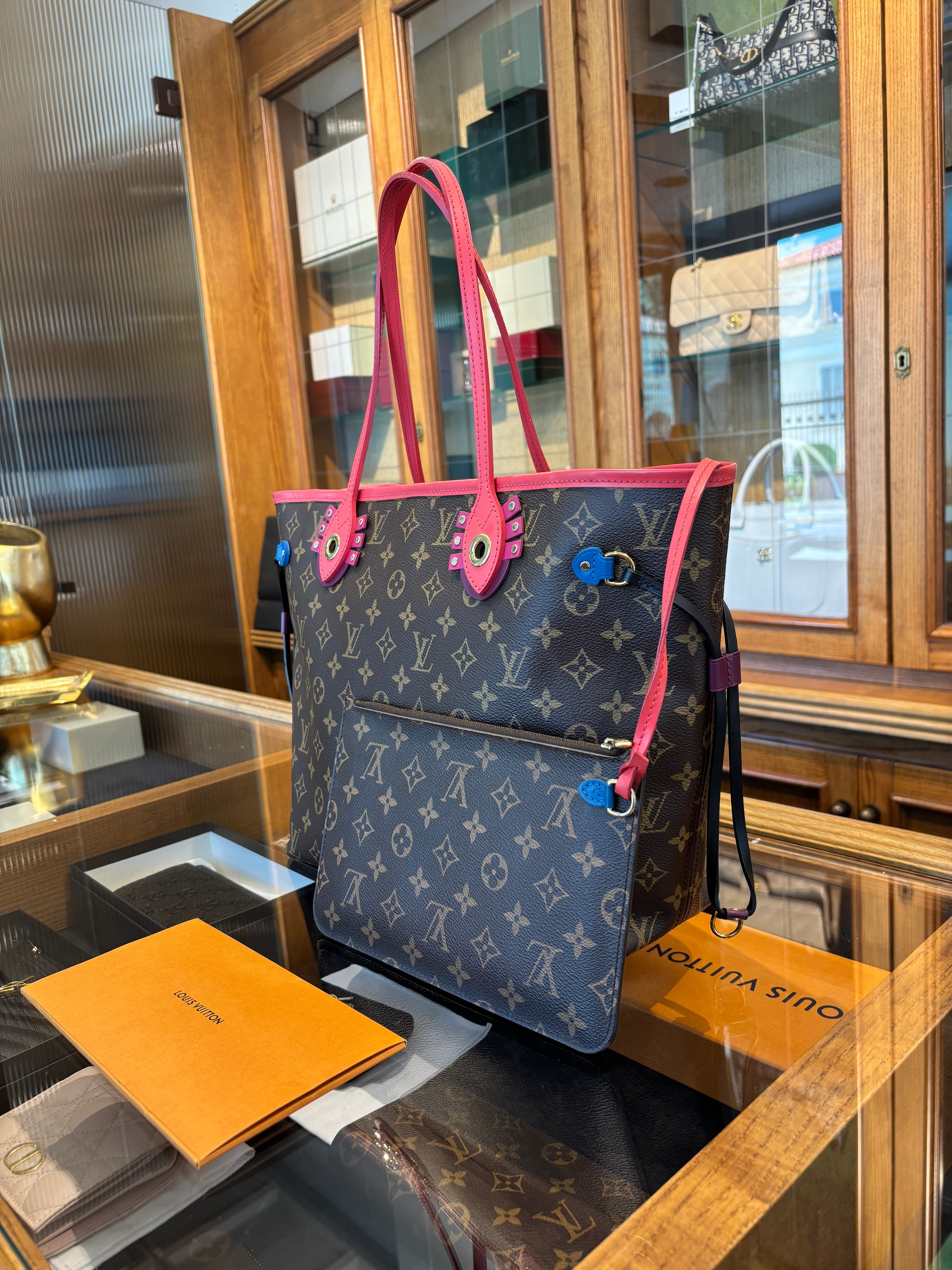 Louis Vuitton Neverfull