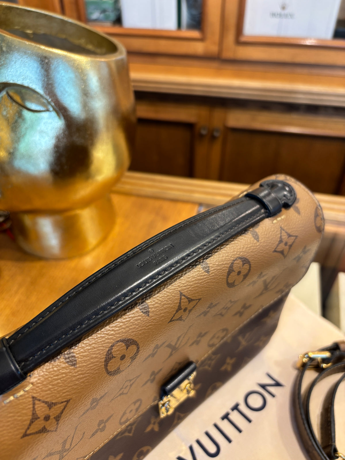 Louis Vuitton Métis Reverse