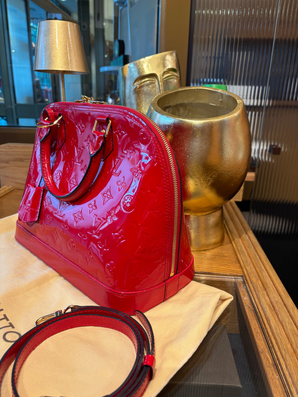 Louis Vuitton Alma