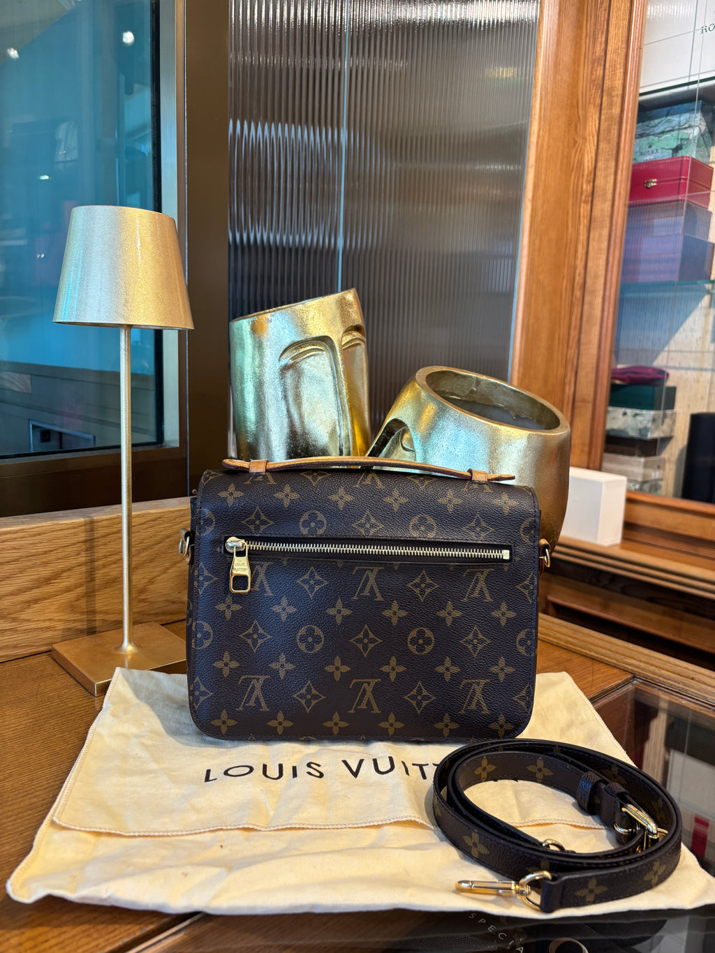 Louis Vuitton Metis