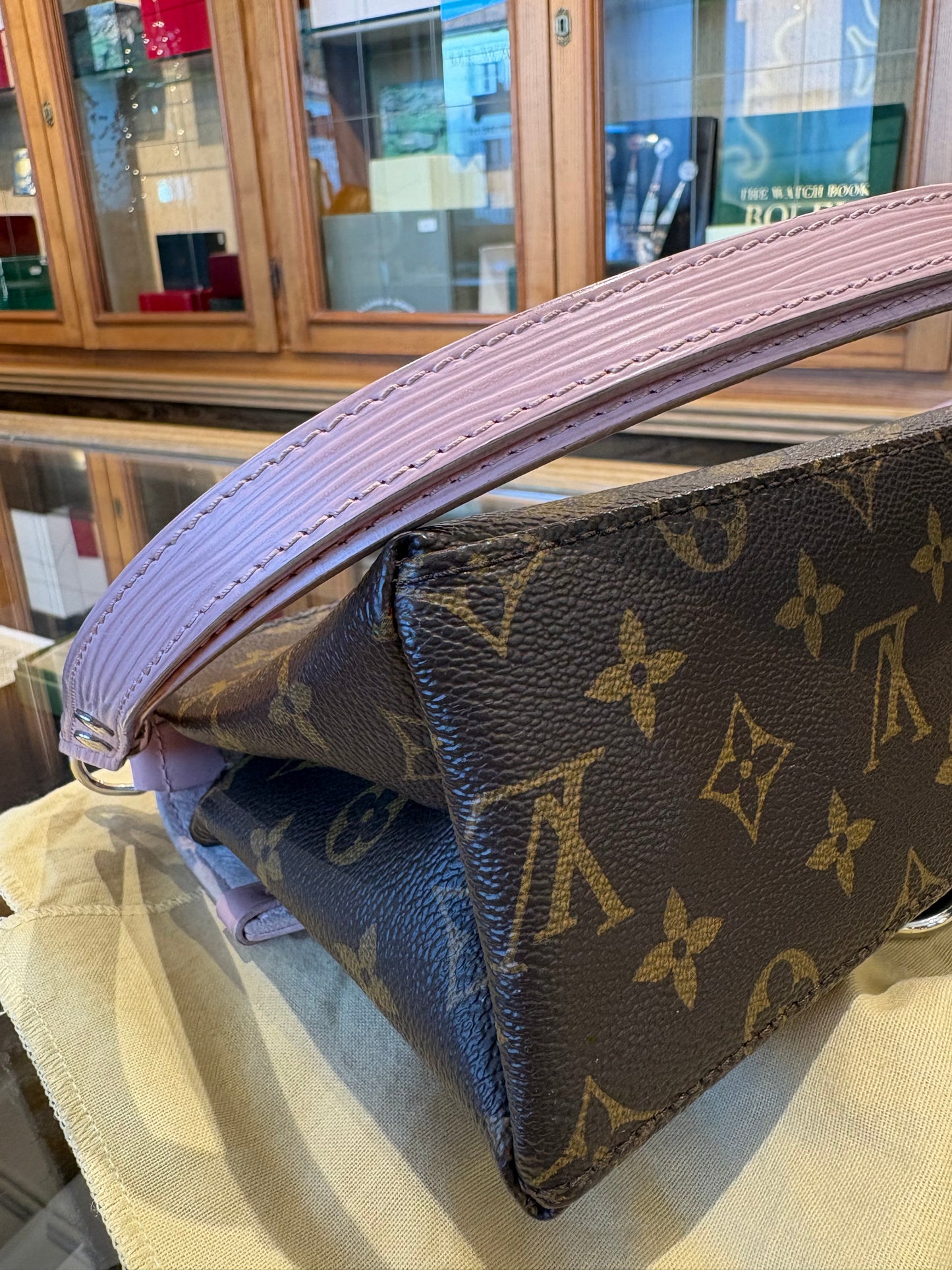 Louis Vuitton Saint Michel rosa