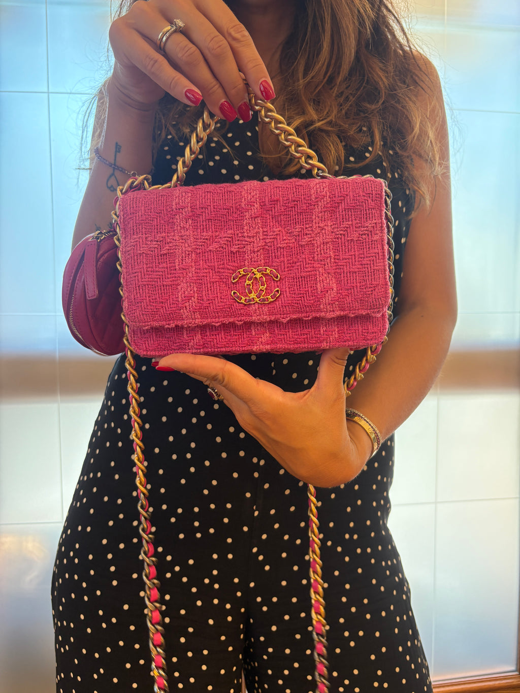 Chanel 19 Wallet on Chain