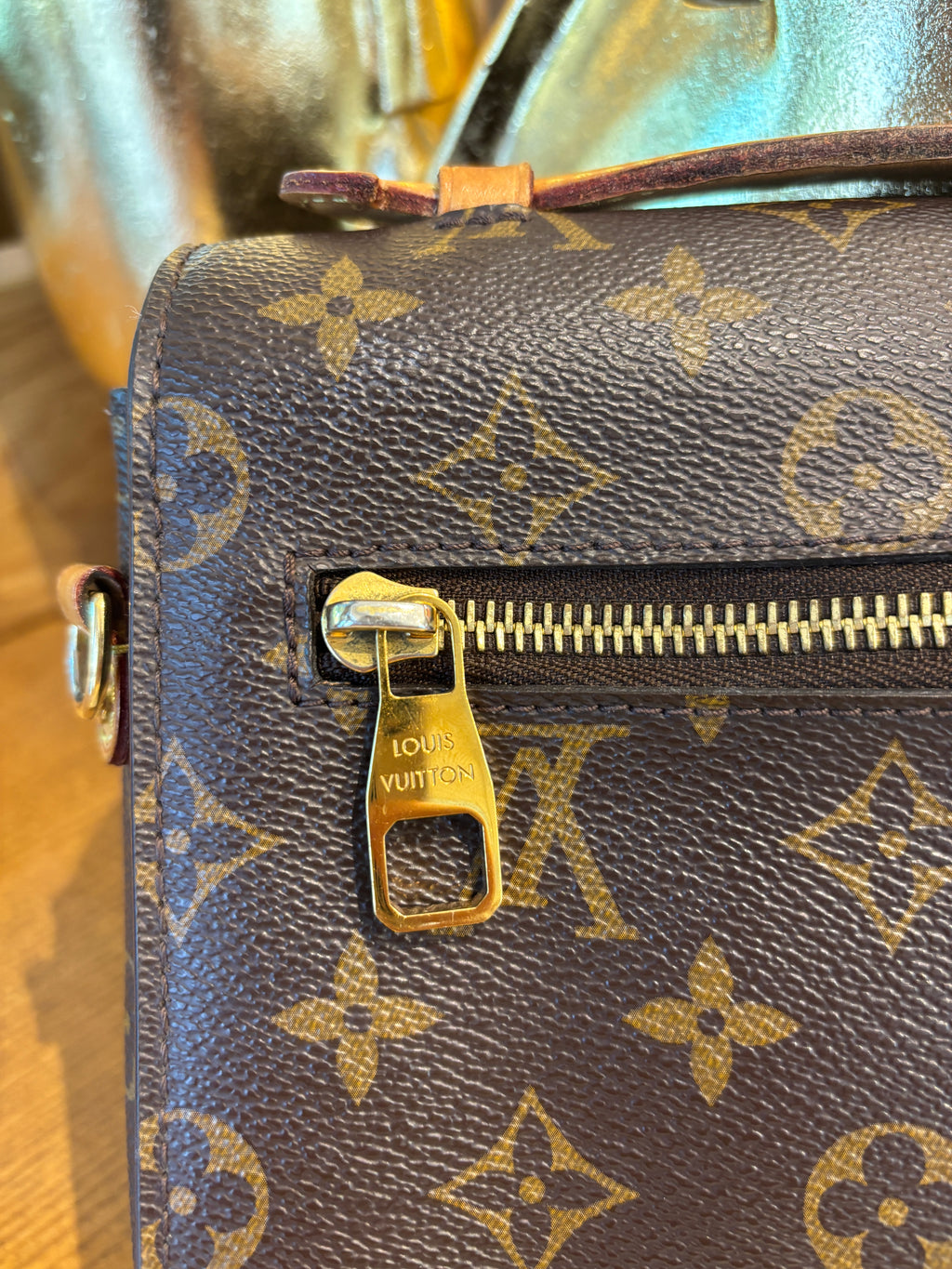 Louis Vuitton Metis