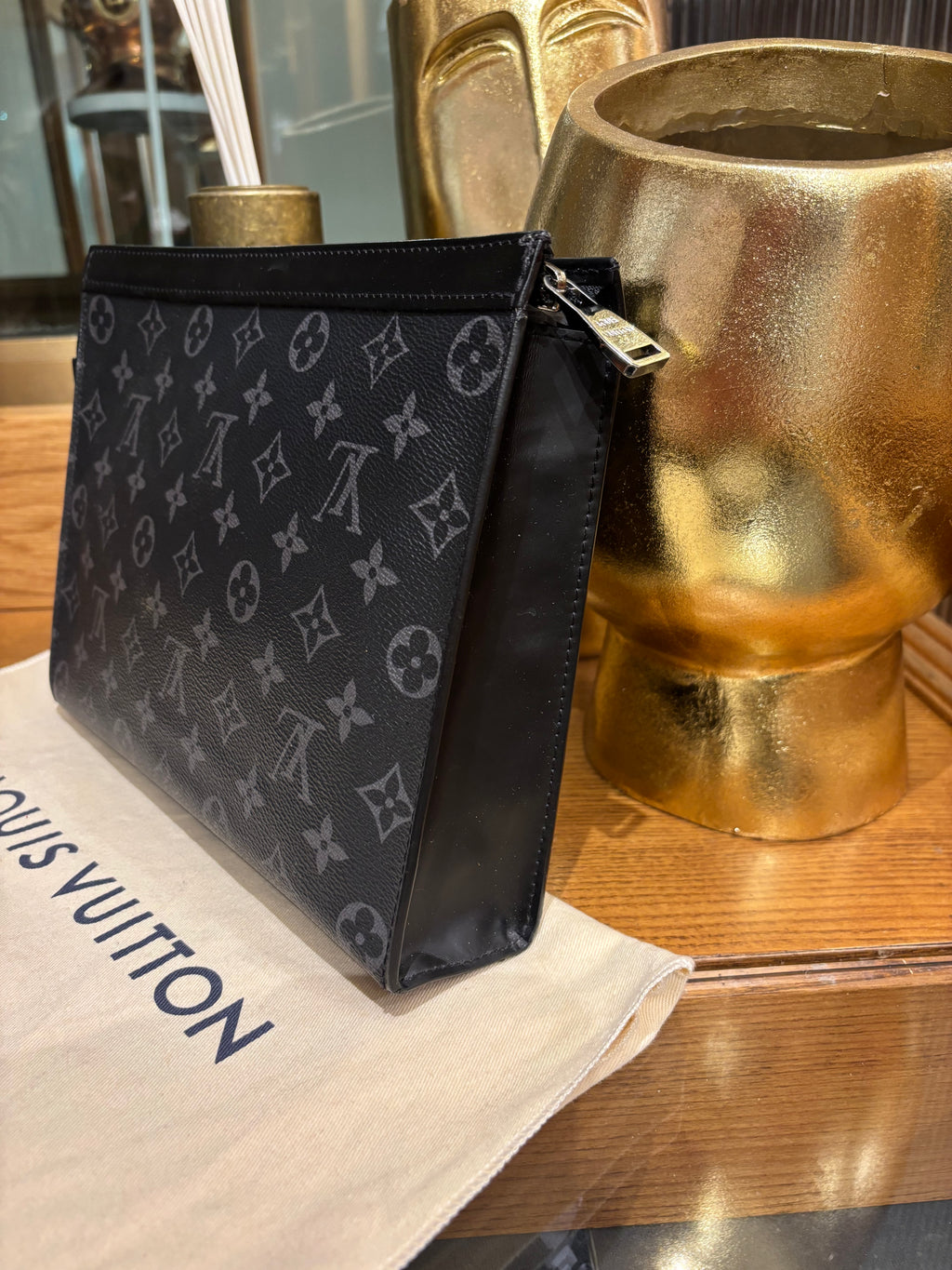 Louis Vuitton toilette