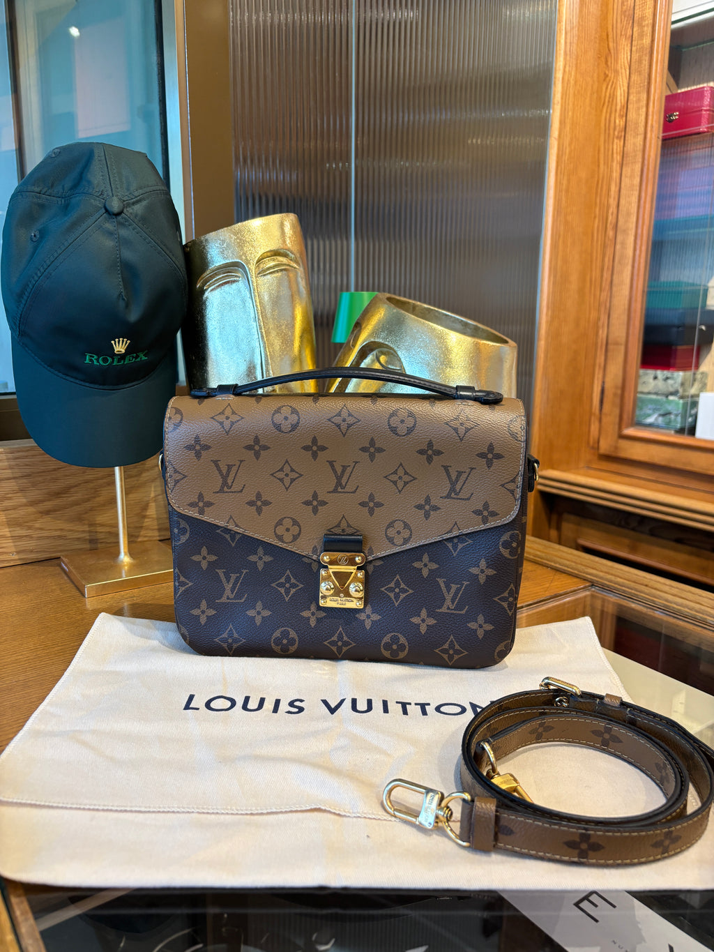 Louis Vuitton Métis Reverse