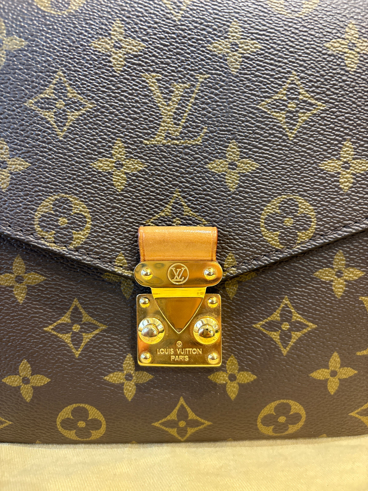Louis Vuitton Métis