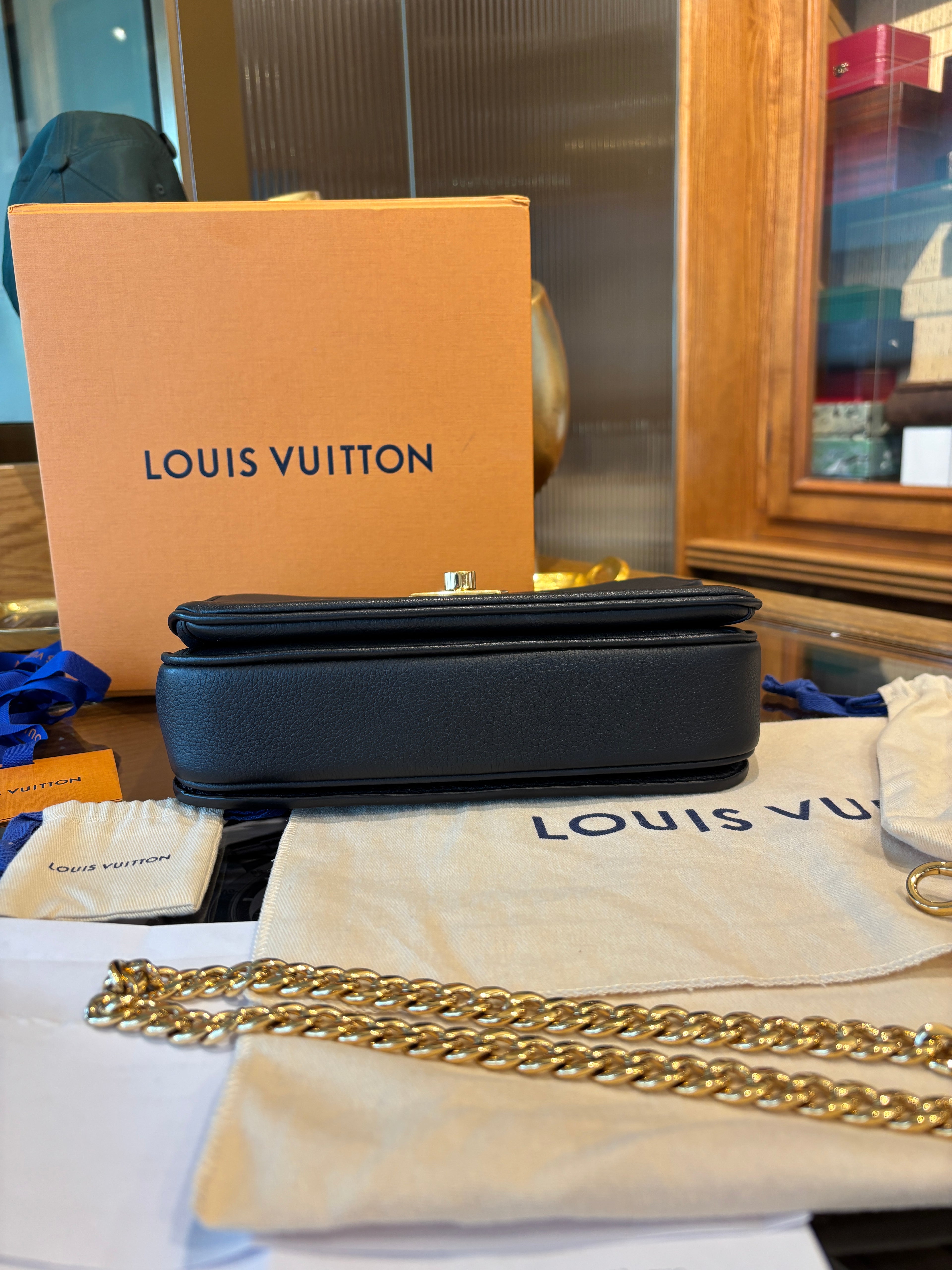 Louis Vuitton Oxford