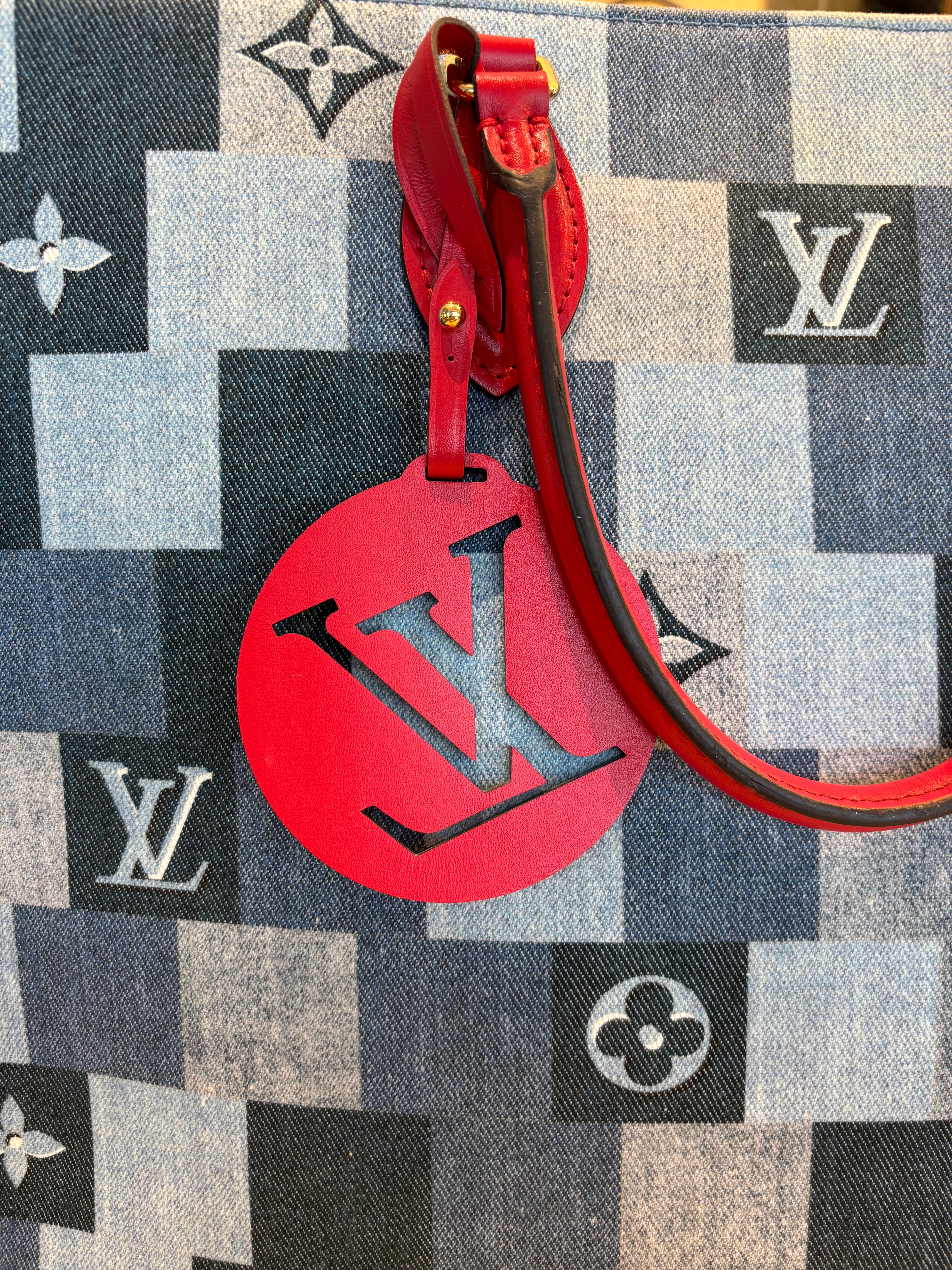 Louis Vuitton OnTheGo