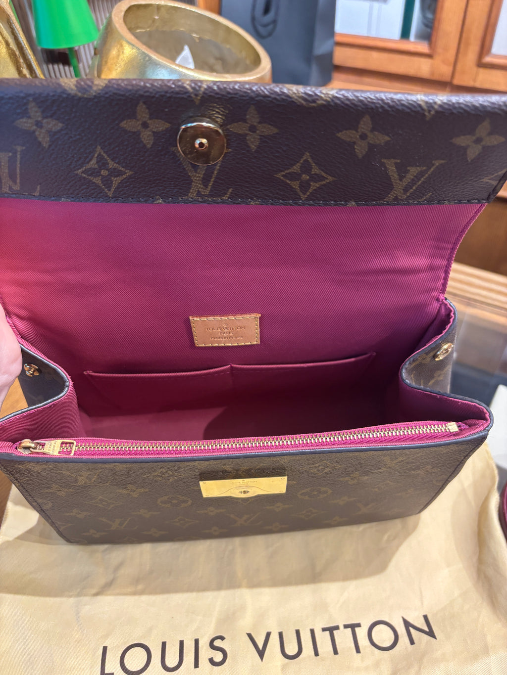 Louis Vuitton Cluny