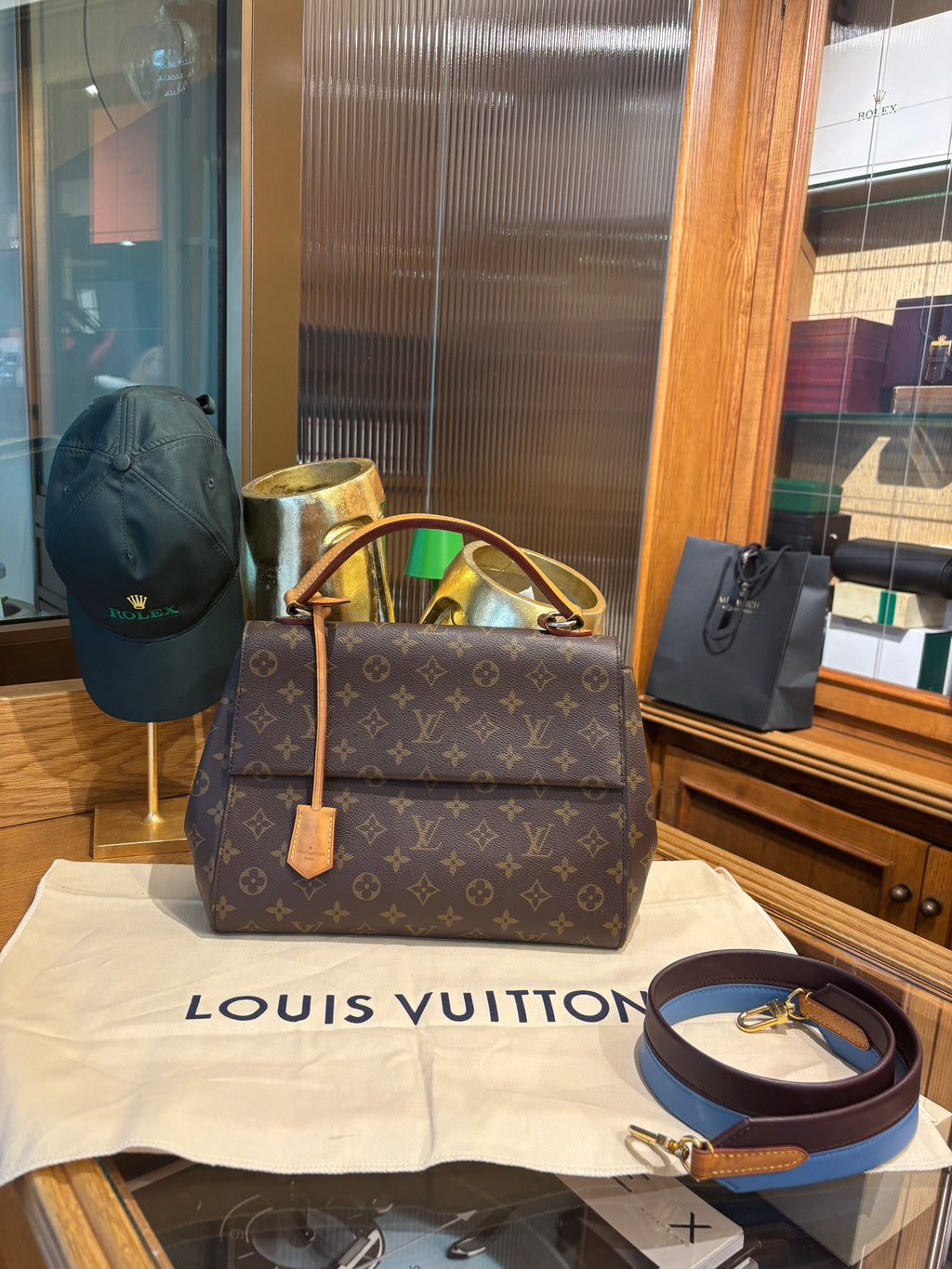 Louis Vuitton Cluny