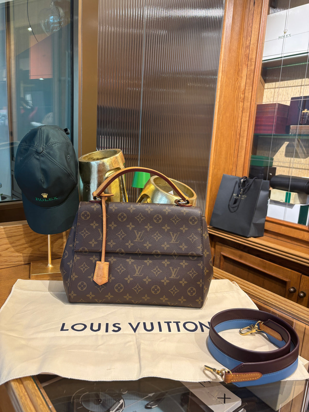 Louis Vuitton Cluny