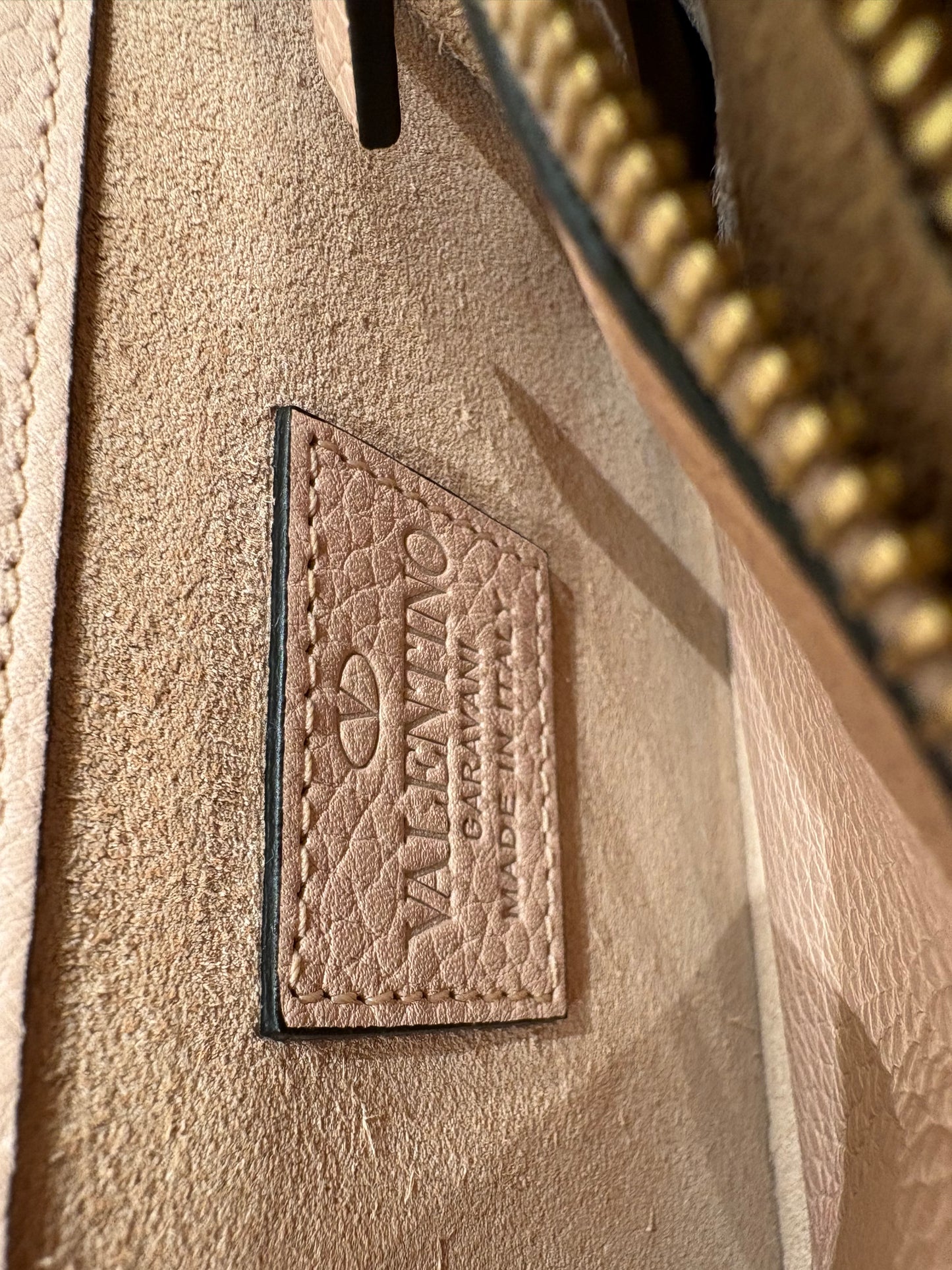 Valentino Rockstud Nude