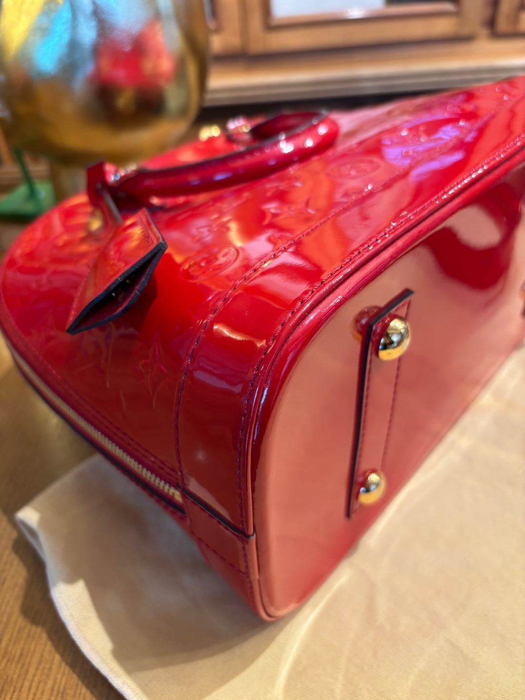 Louis Vuitton Alma
