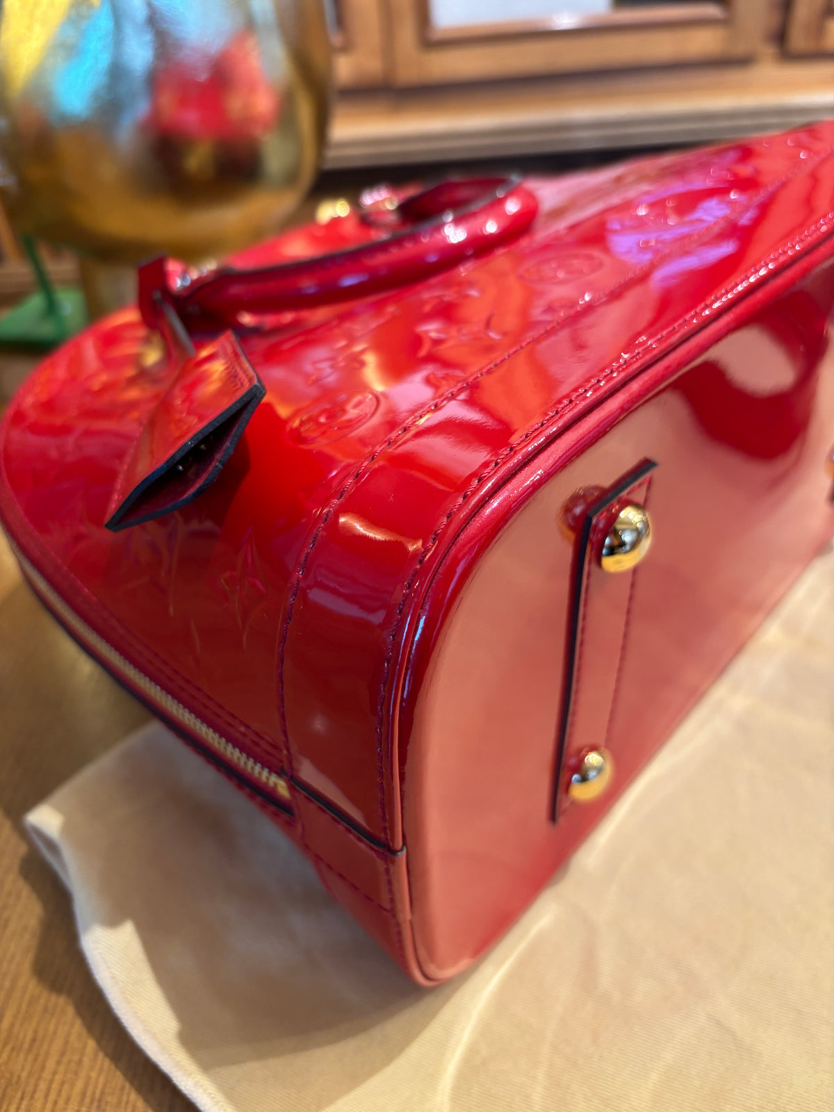 Louis Vuitton Alma