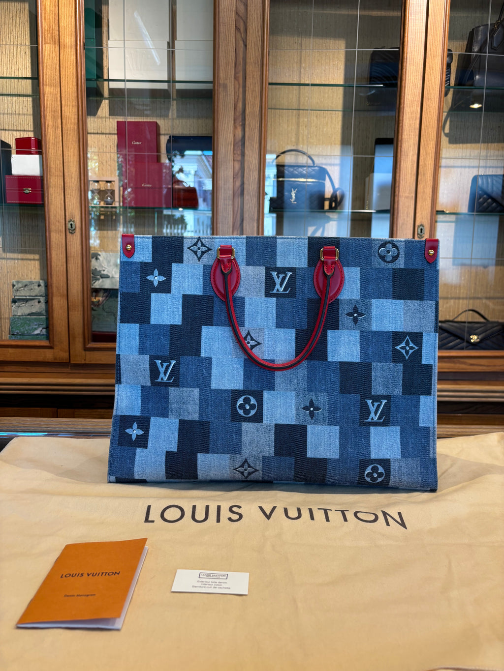 Louis Vuitton OnTheGo
