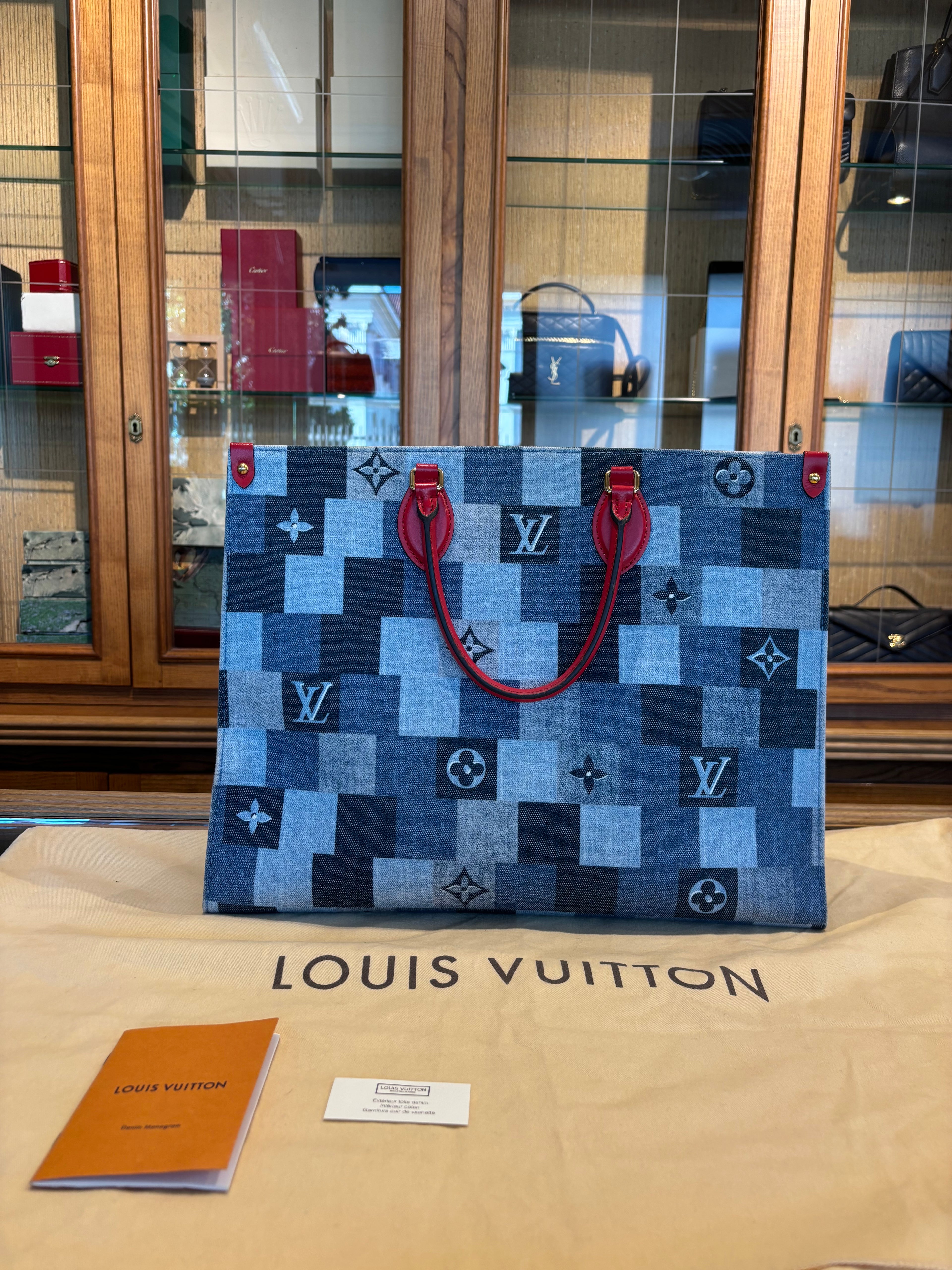 Louis Vuitton OnTheGo
