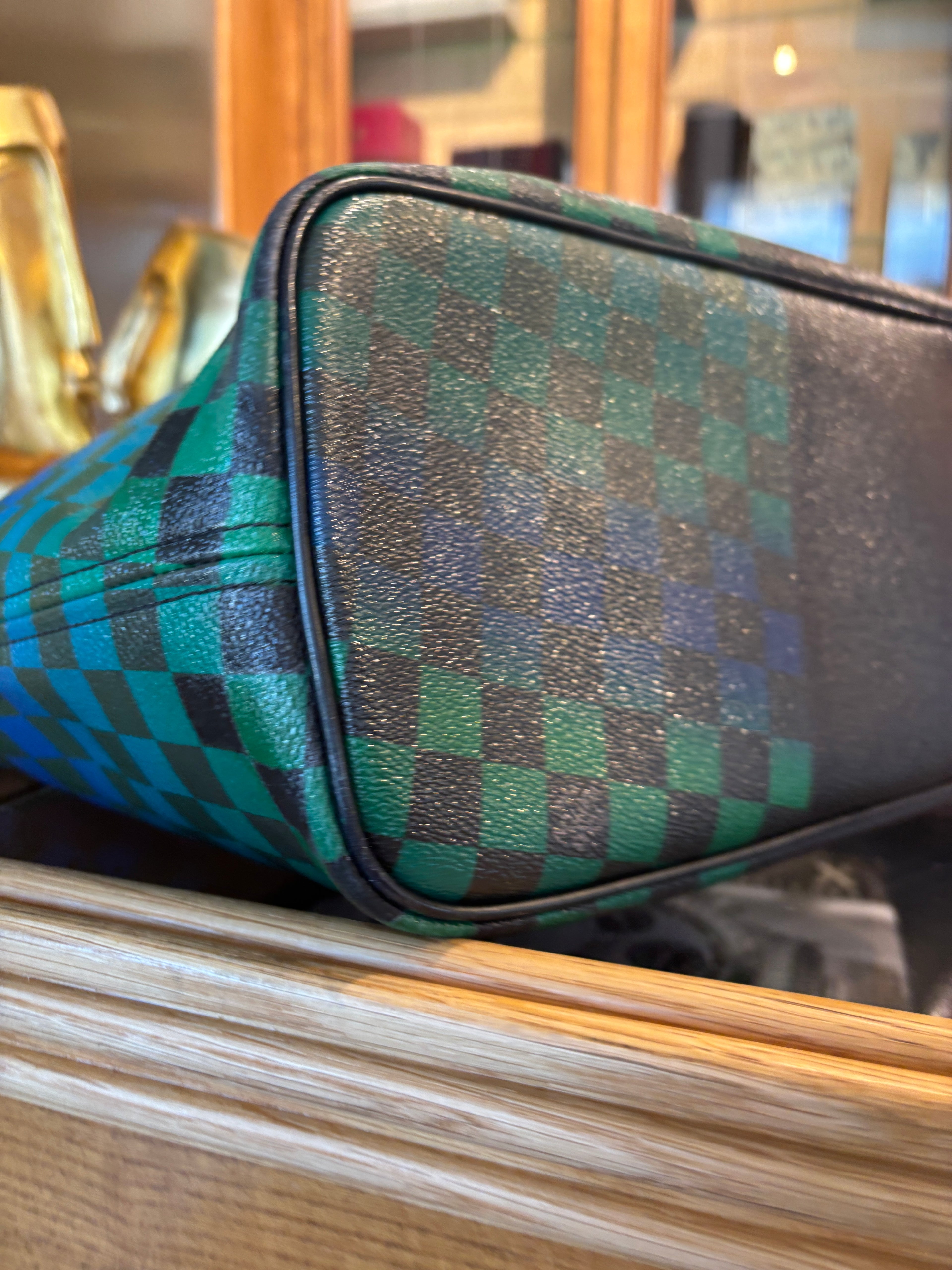 Louis Vuitton Neverfull