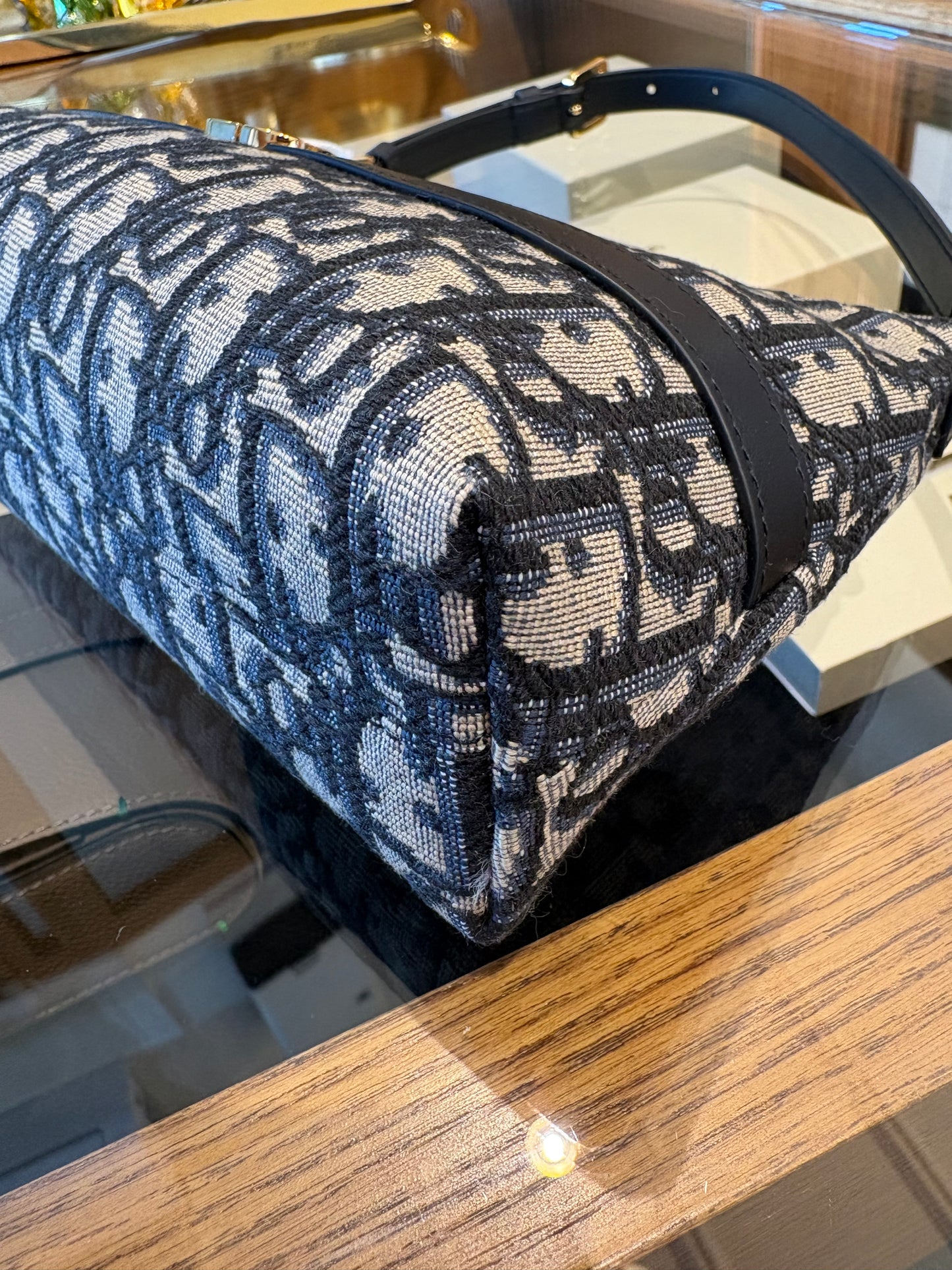 Dior hobo 30 Montaigne