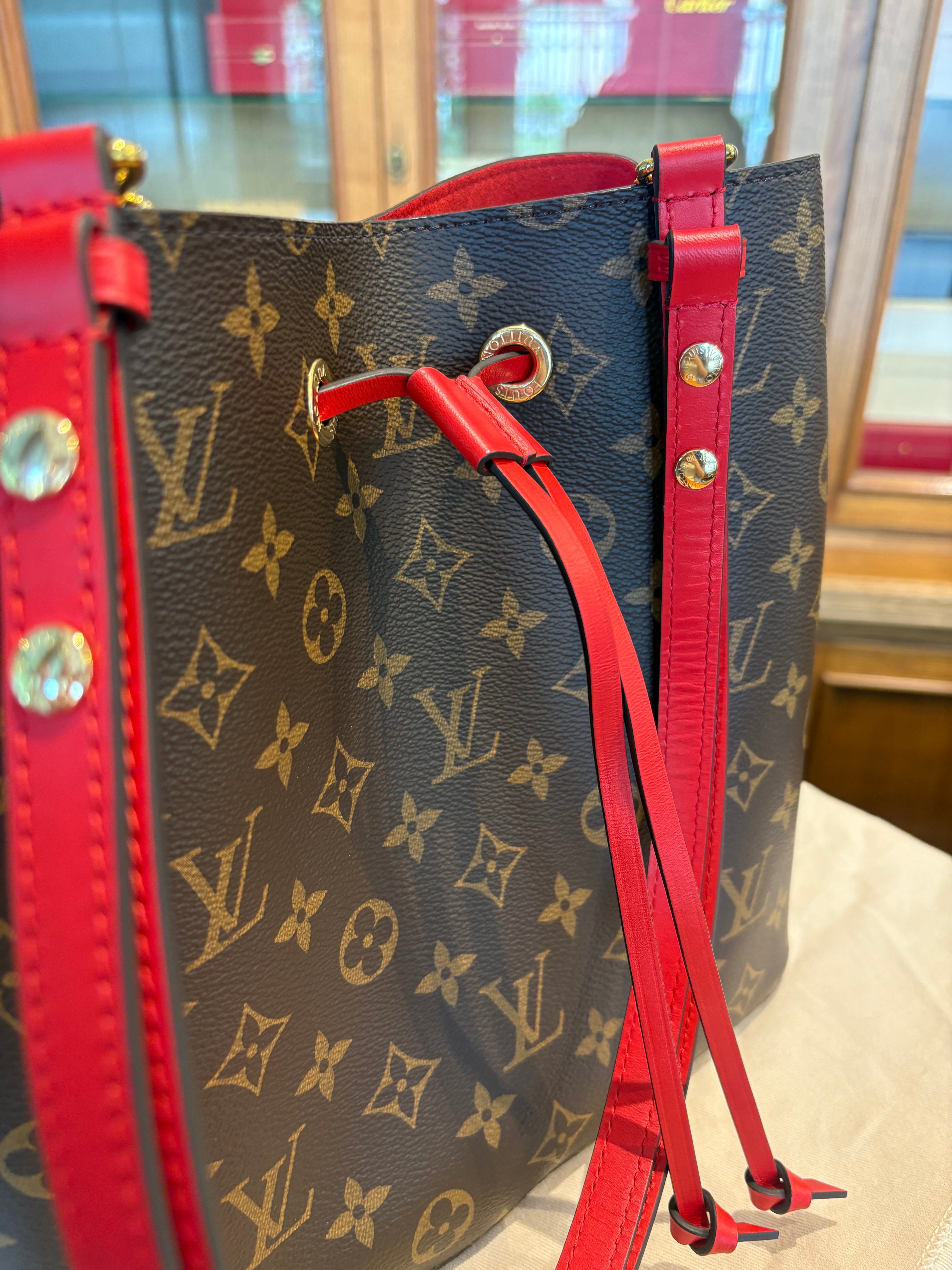 Louis Vuitton Neonoe