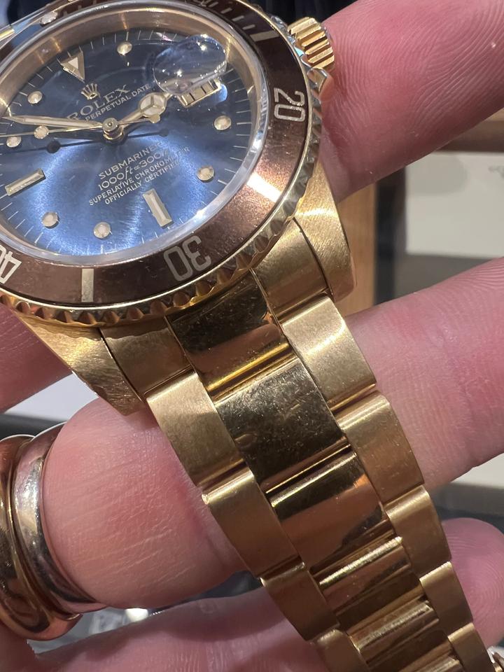 Rolex Submariner Date